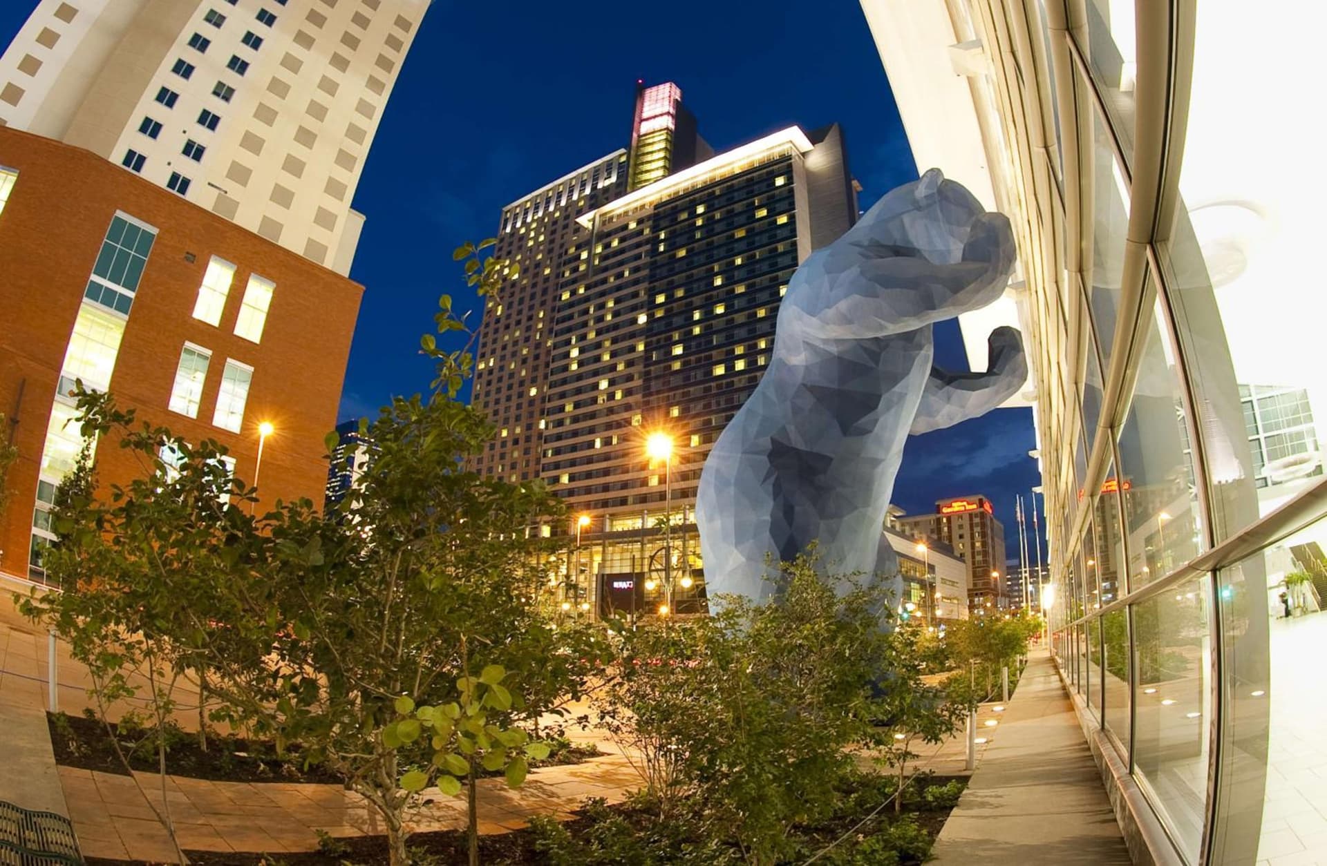 Embassy Suites by Hilton Denver Downtown Convention Center gallery photo in Denver, CO — image 23