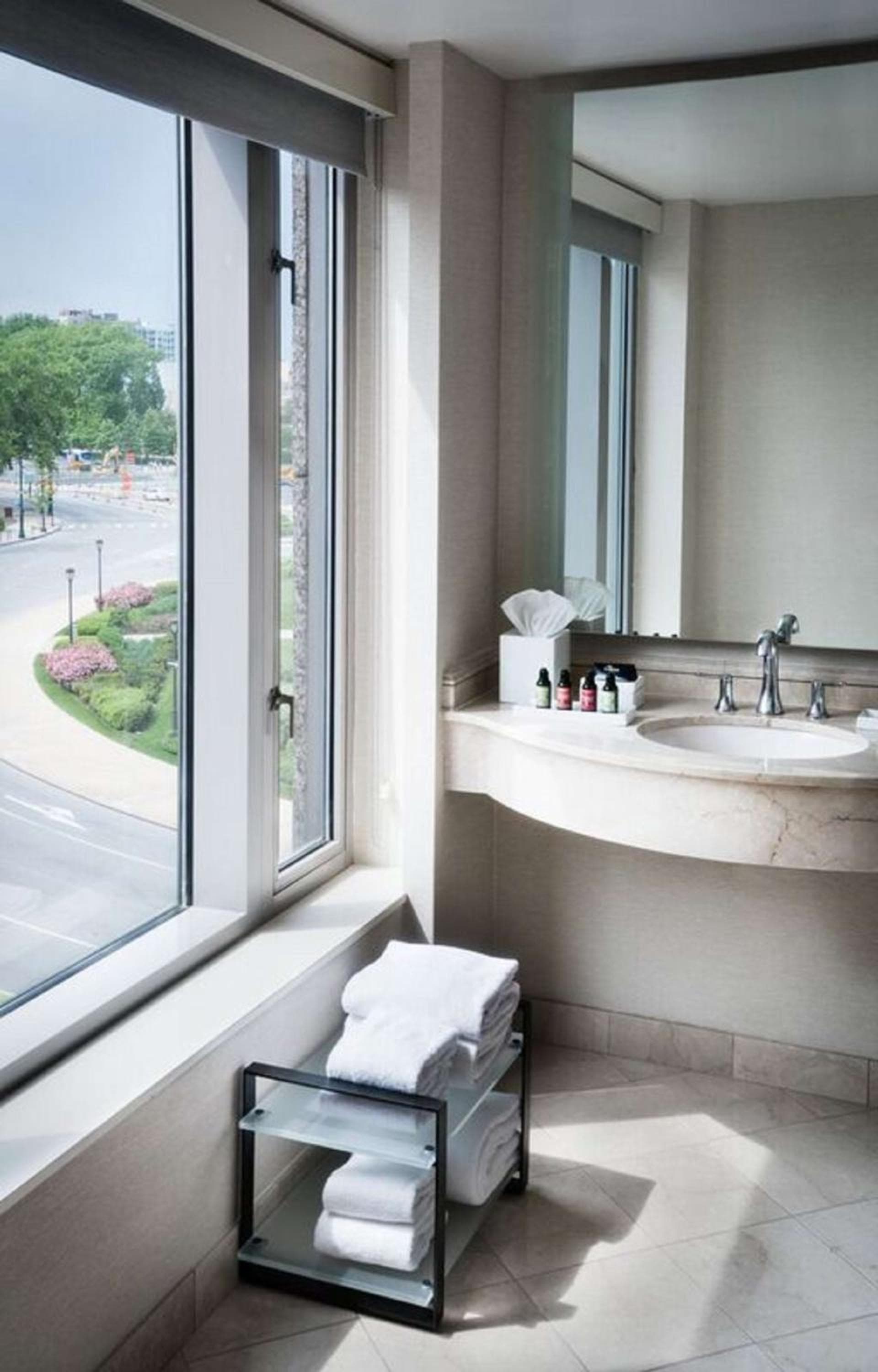 The Logan Philadelphia, Curio Collection by Hilton gallery photo in Philadelphia, PA — image 32