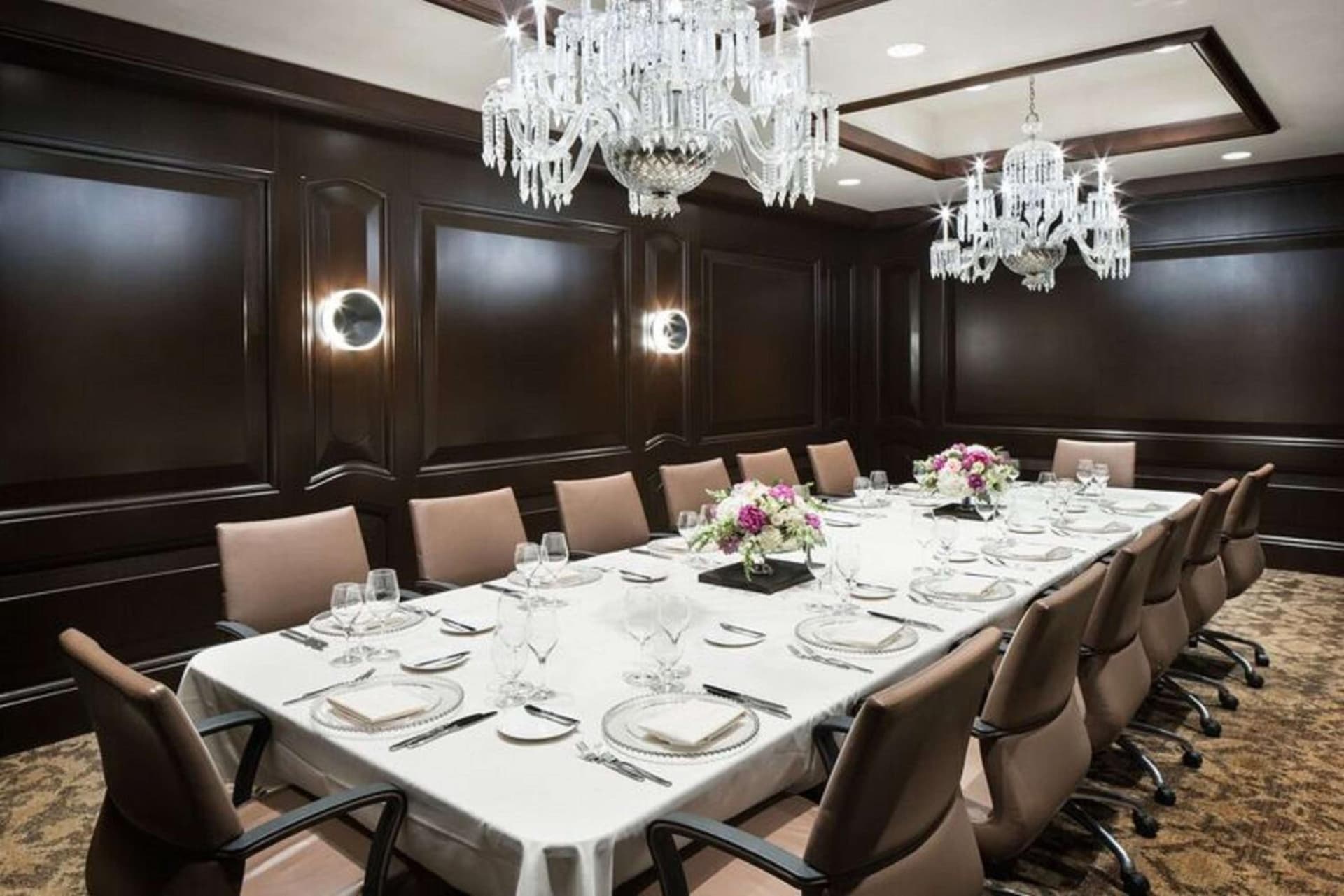 The Logan Philadelphia, Curio Collection by Hilton gallery photo in Philadelphia, PA — image 24