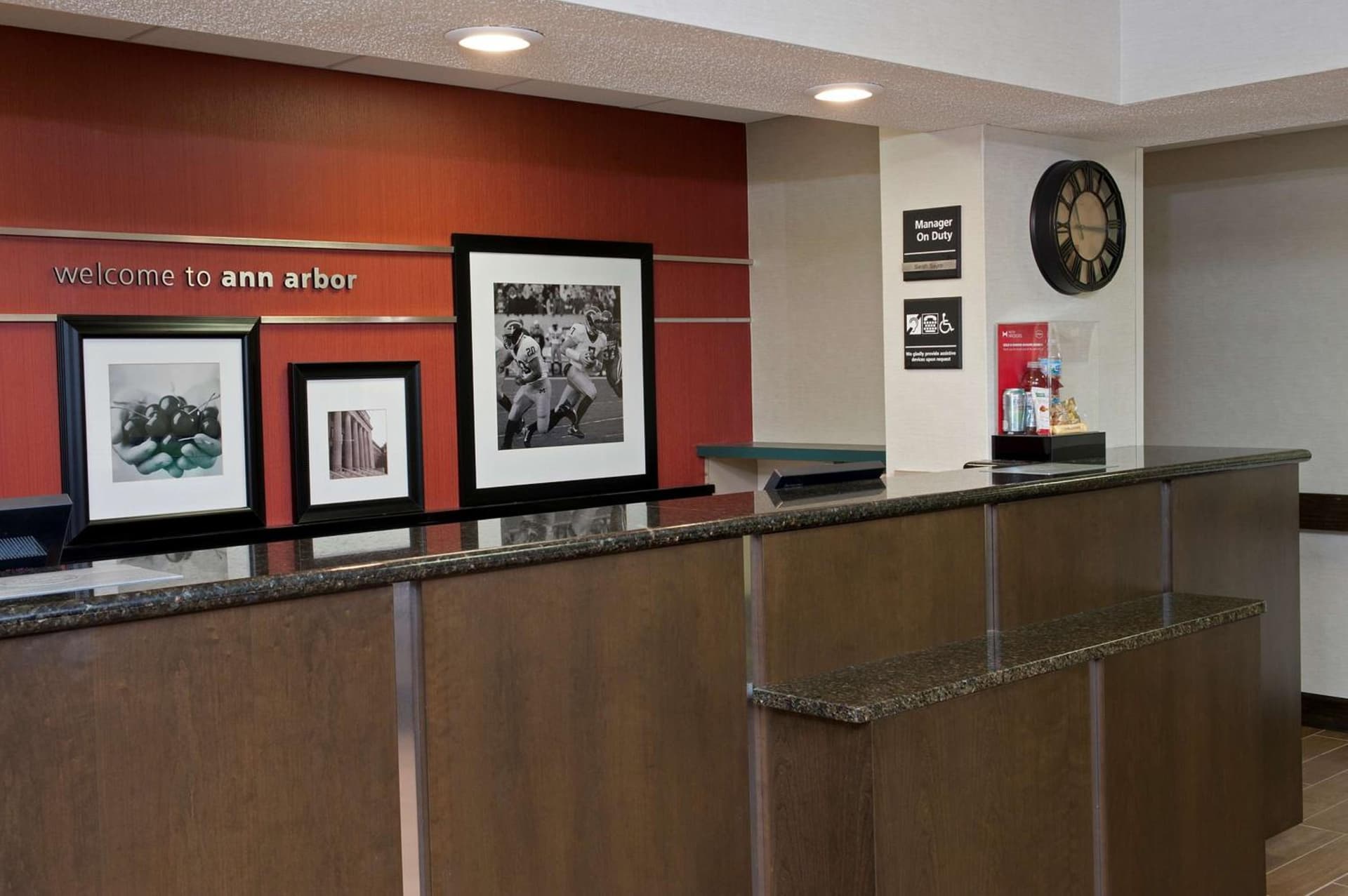 Ann Arbor North Inn interior in Ann Arbor, MI — gallery photo 2