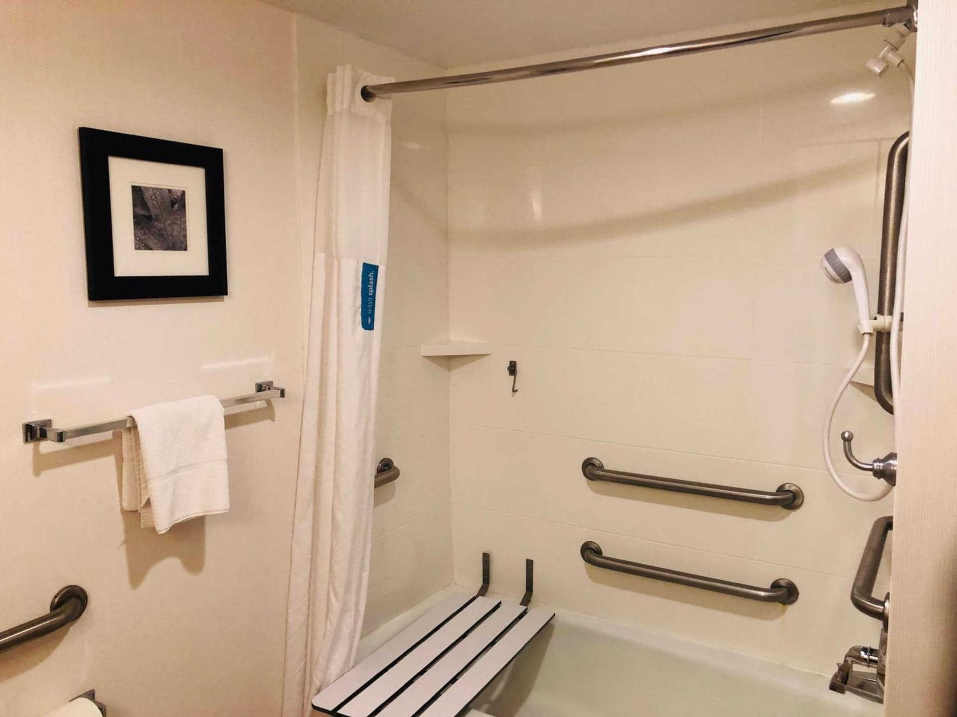 Ann Arbor North Inn gallery photo in Ann Arbor, MI — image 17