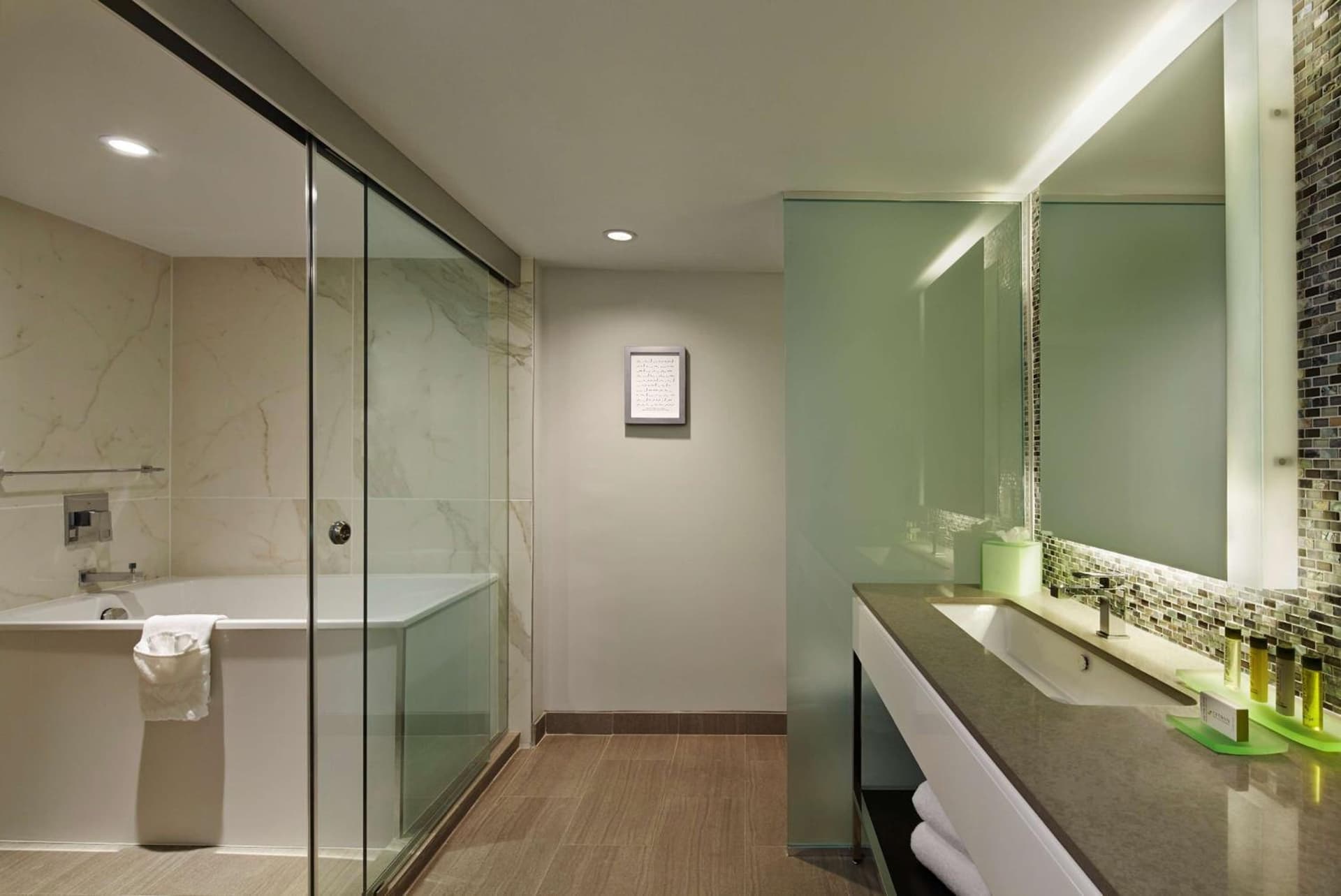Waterstone Resort & Marina Boca Raton, Curio Collection by Hilton gallery photo in Boca Raton, FL — image 41