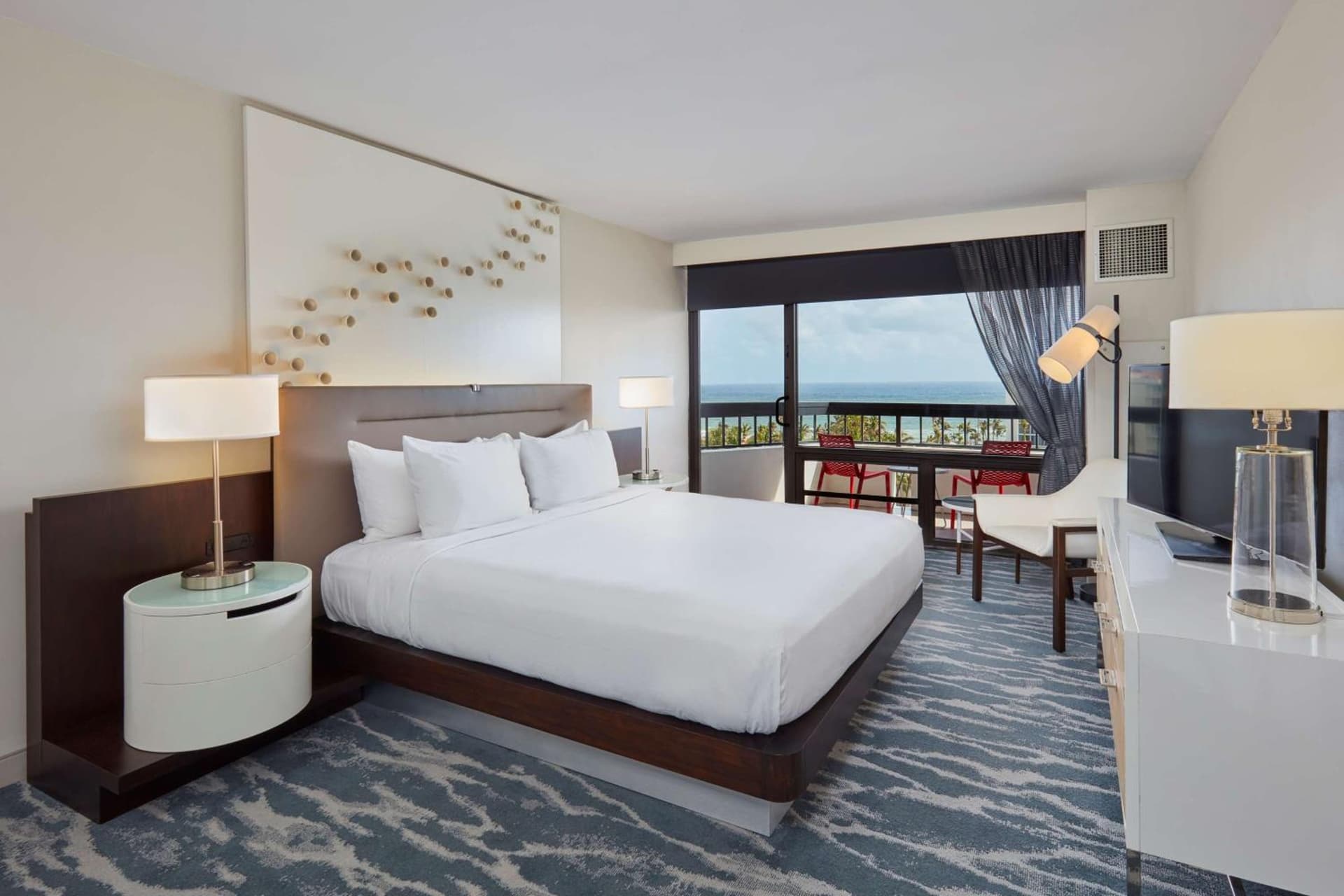Waterstone Resort & Marina Boca Raton, Curio Collection by Hilton gallery photo in Boca Raton, FL — image 43