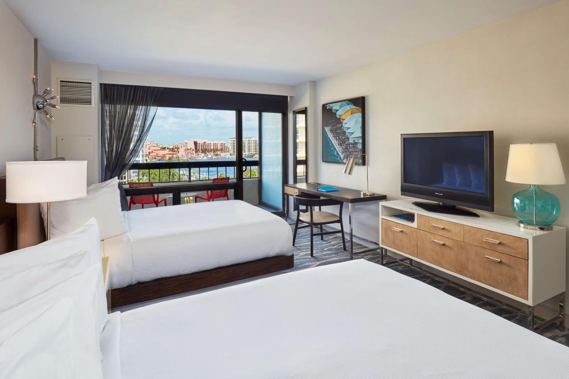 Waterstone Resort & Marina Boca Raton, Curio Collection by Hilton gallery photo in Boca Raton, FL — image 13