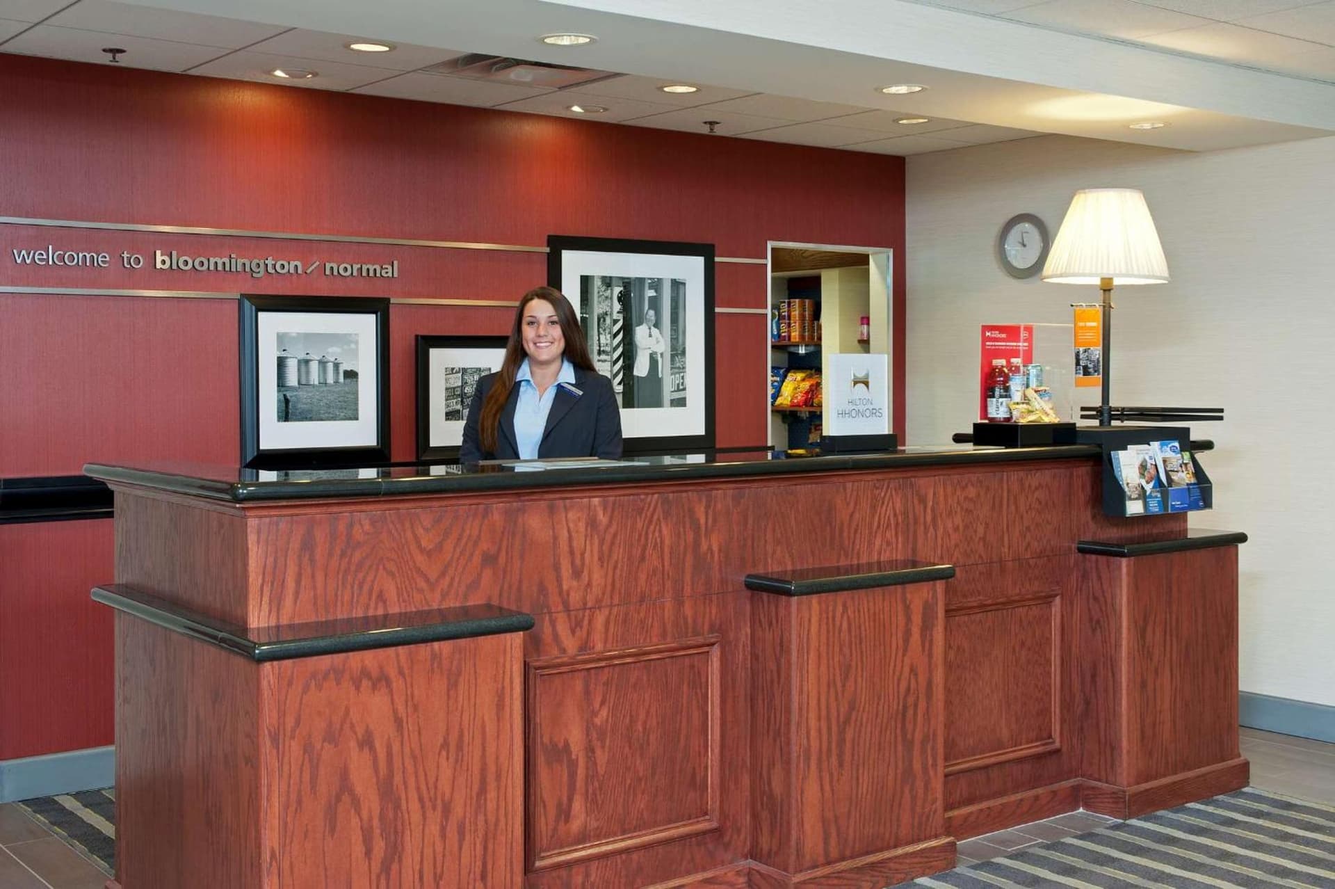 Hampton Inn & Suites Bloomington-Normal interior in Normal, IL — gallery photo 2