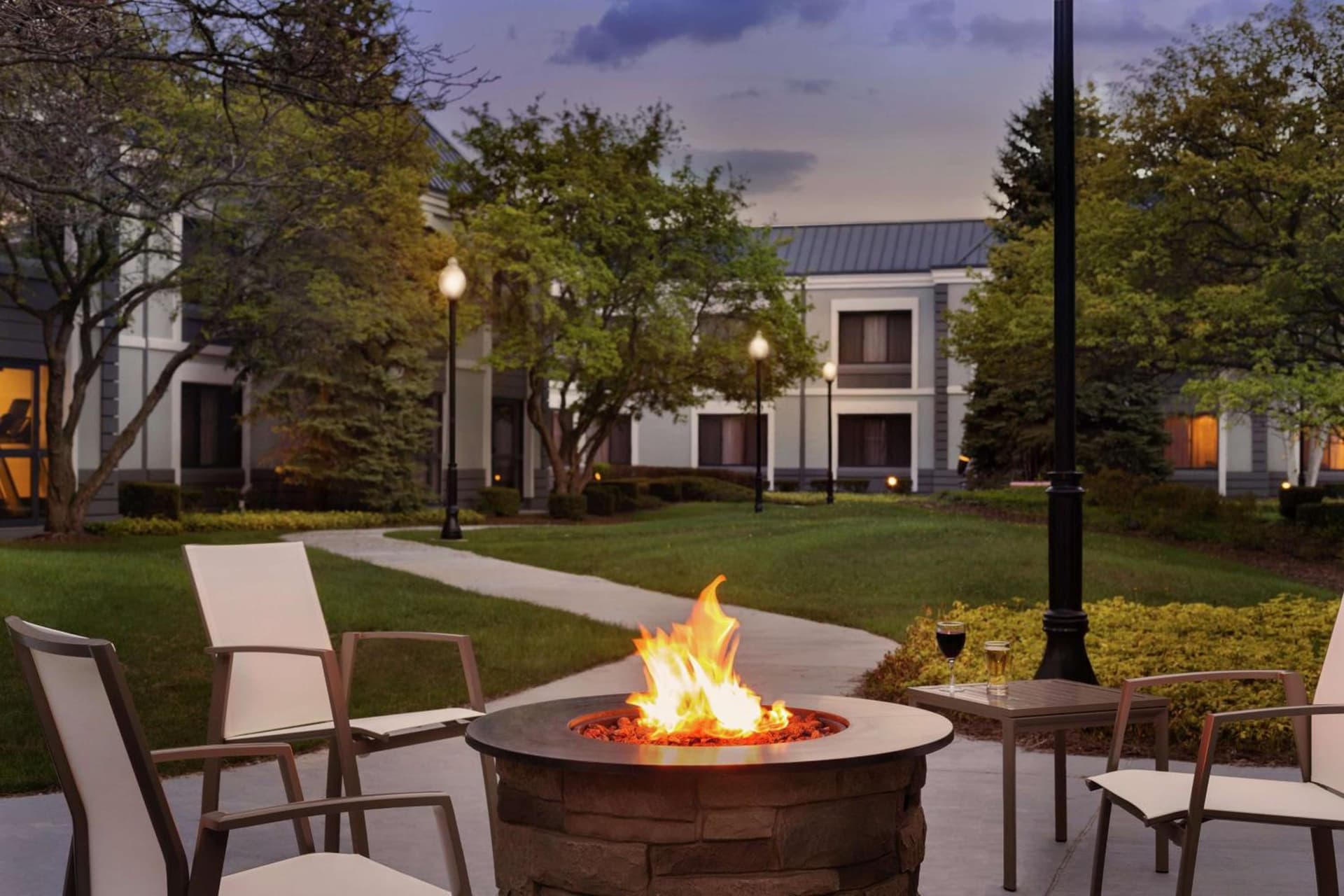 DoubleTree by Hilton Hotel Detroit Novi gallery photo in Novi, MI — image 8