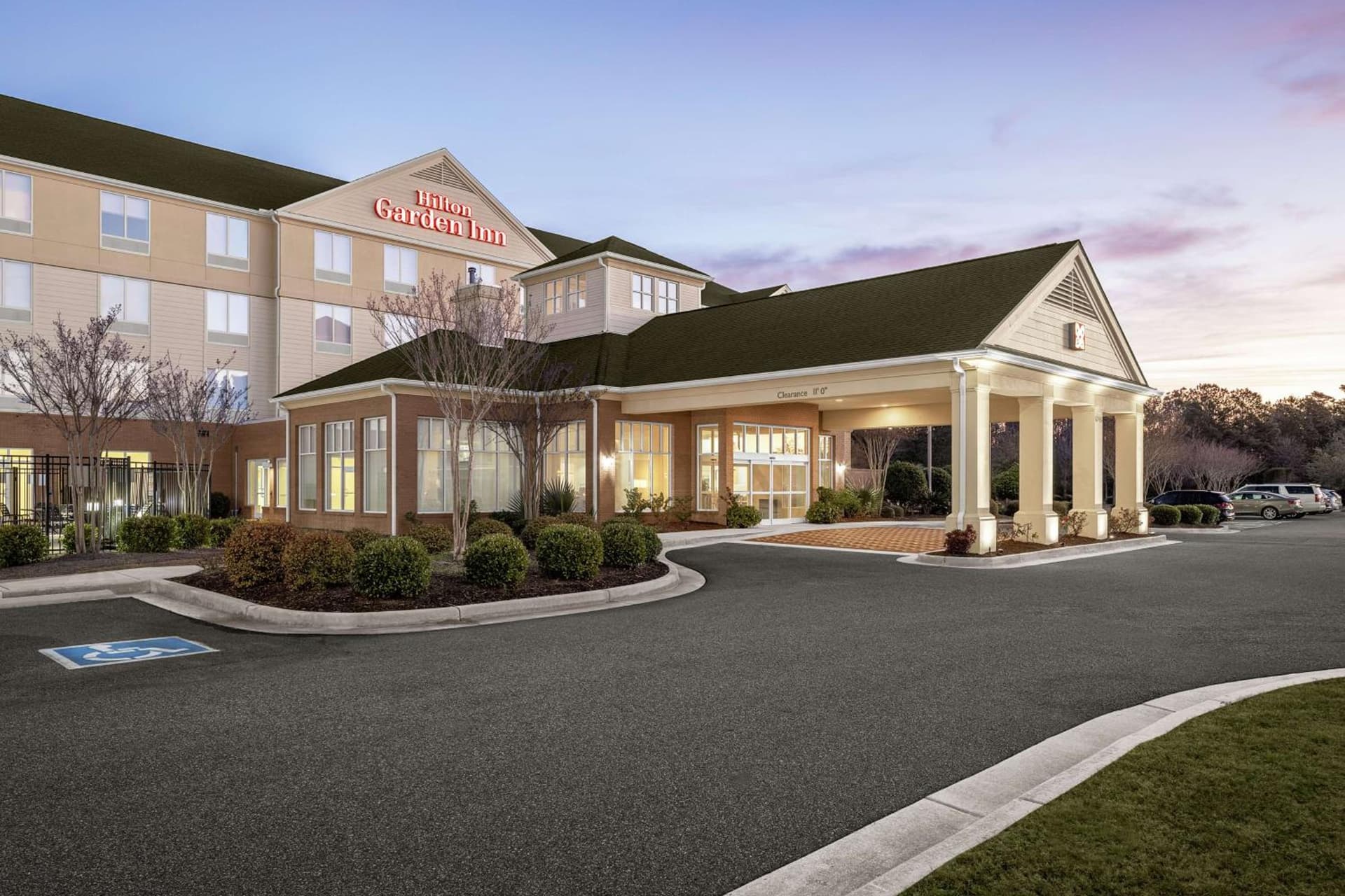 Hilton Garden Inn Wilmington Mayfaire Town Center gallery photo in Wilmington, NC — image 10
