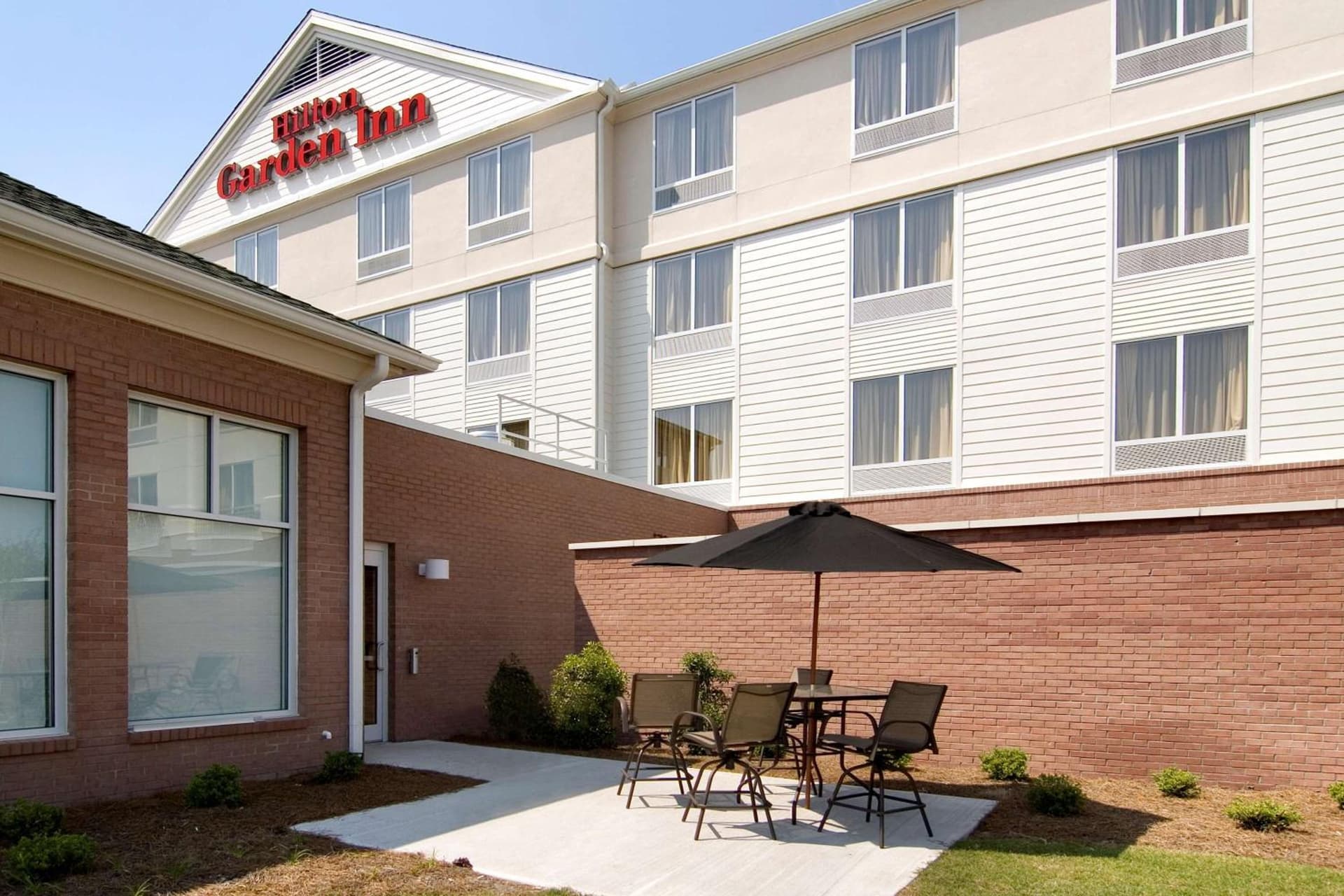 Hilton Garden Inn Wilmington Mayfaire Town Center gallery photo in Wilmington, NC — image 47