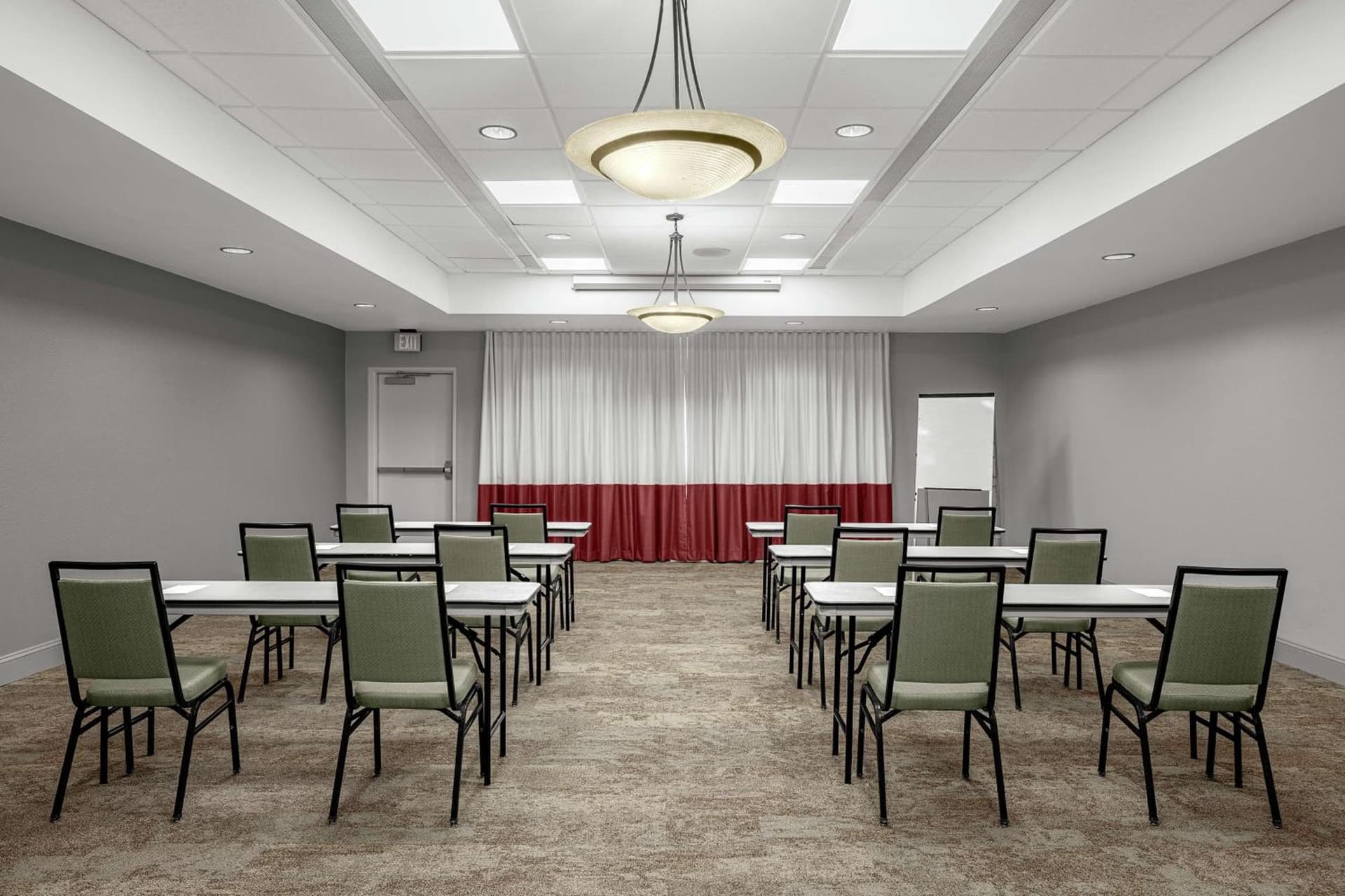 Hilton Garden Inn Wilmington Mayfaire Town Center gallery photo in Wilmington, NC — image 40