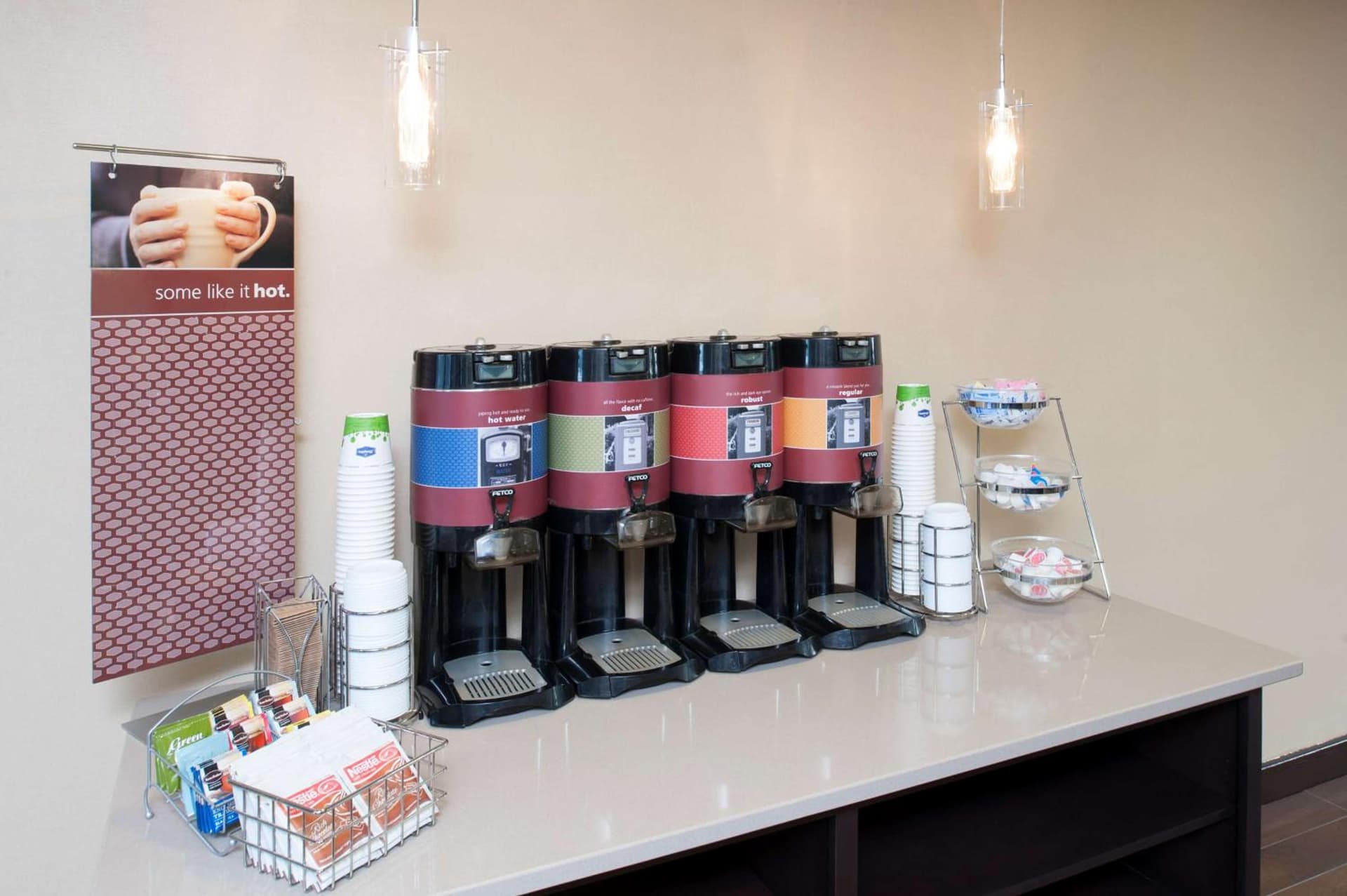 Hampton Inn Muskegon gallery photo in Muskegon Heights, MI — image 39