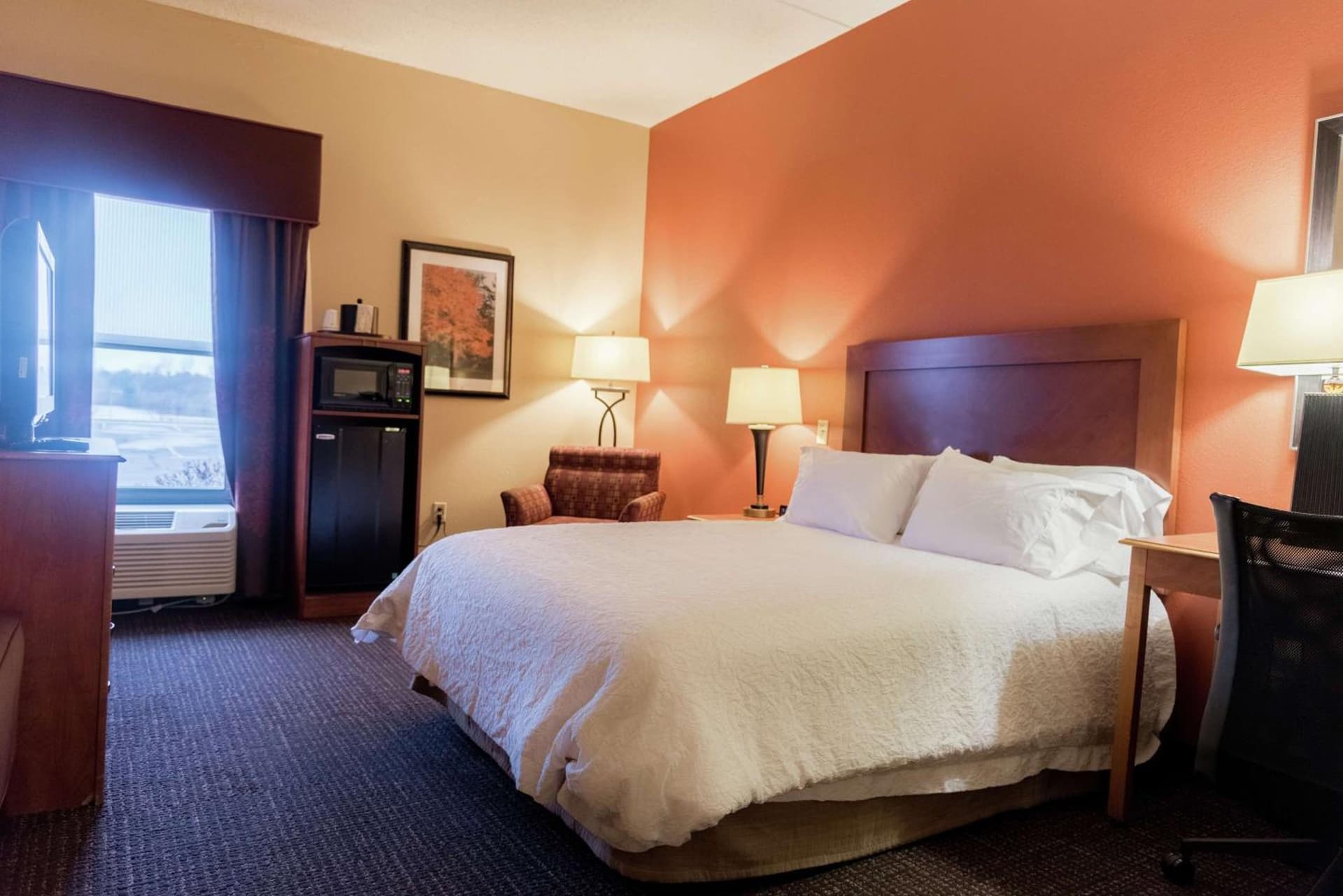 Hampton Inn Muskegon gallery photo in Muskegon Heights, MI — image 37