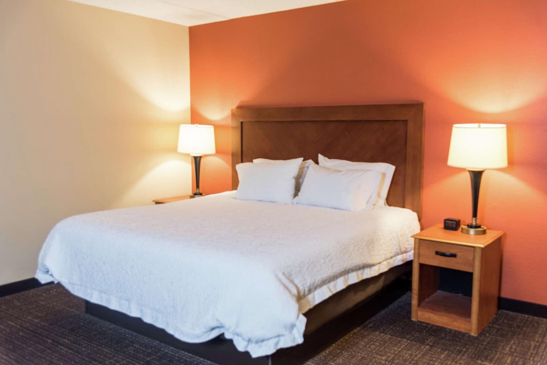 Hampton Inn Muskegon gallery photo in Muskegon Heights, MI — image 15