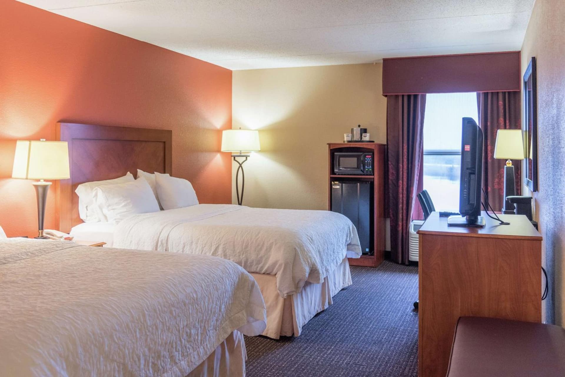 Hampton Inn Muskegon gallery photo in Muskegon Heights, MI — image 41