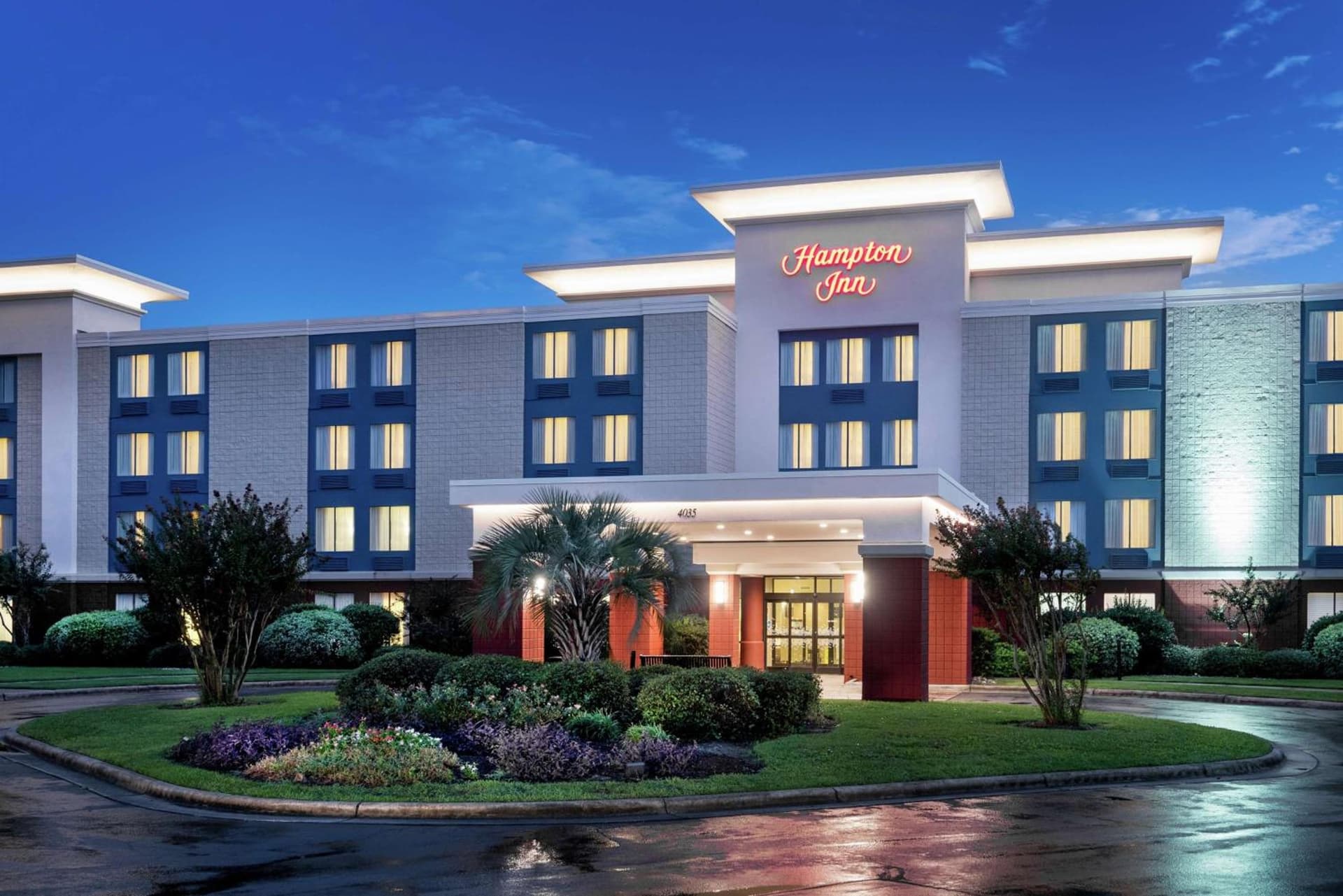 Hampton Inn Morehead City featured exterior or lobby in Morehead City, NC — similar hotel