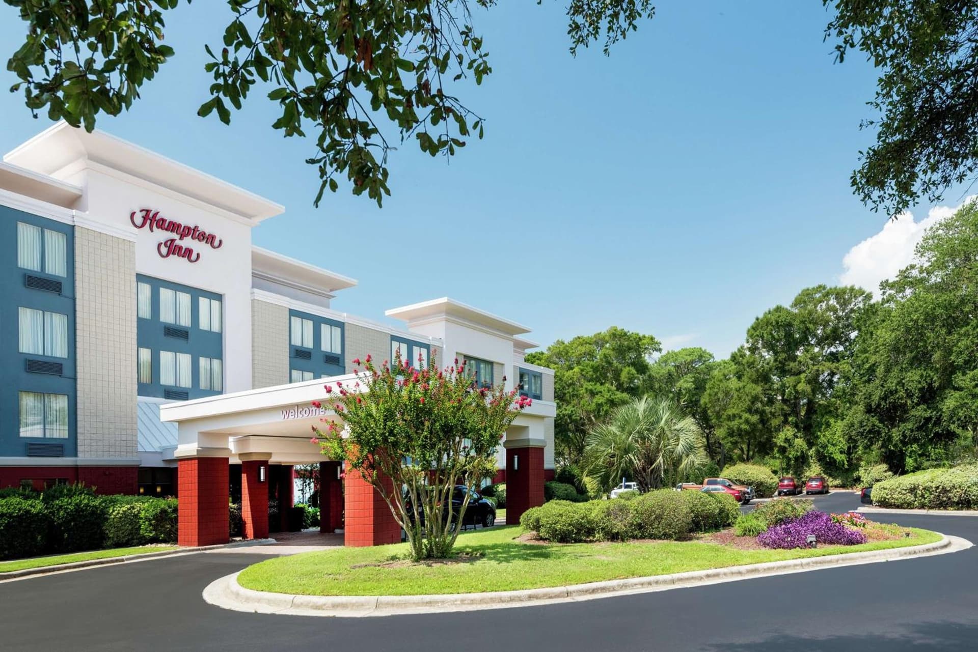 Hampton Inn Morehead City interior in Morehead City, NC — gallery photo 2