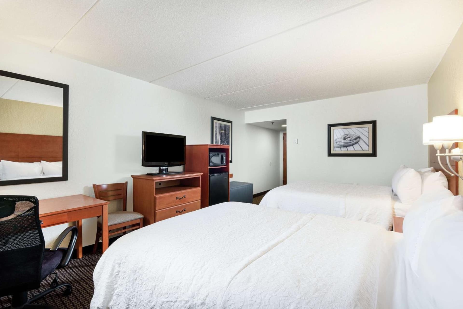 Hampton Inn Morehead City gallery photo in Morehead City, NC — image 16