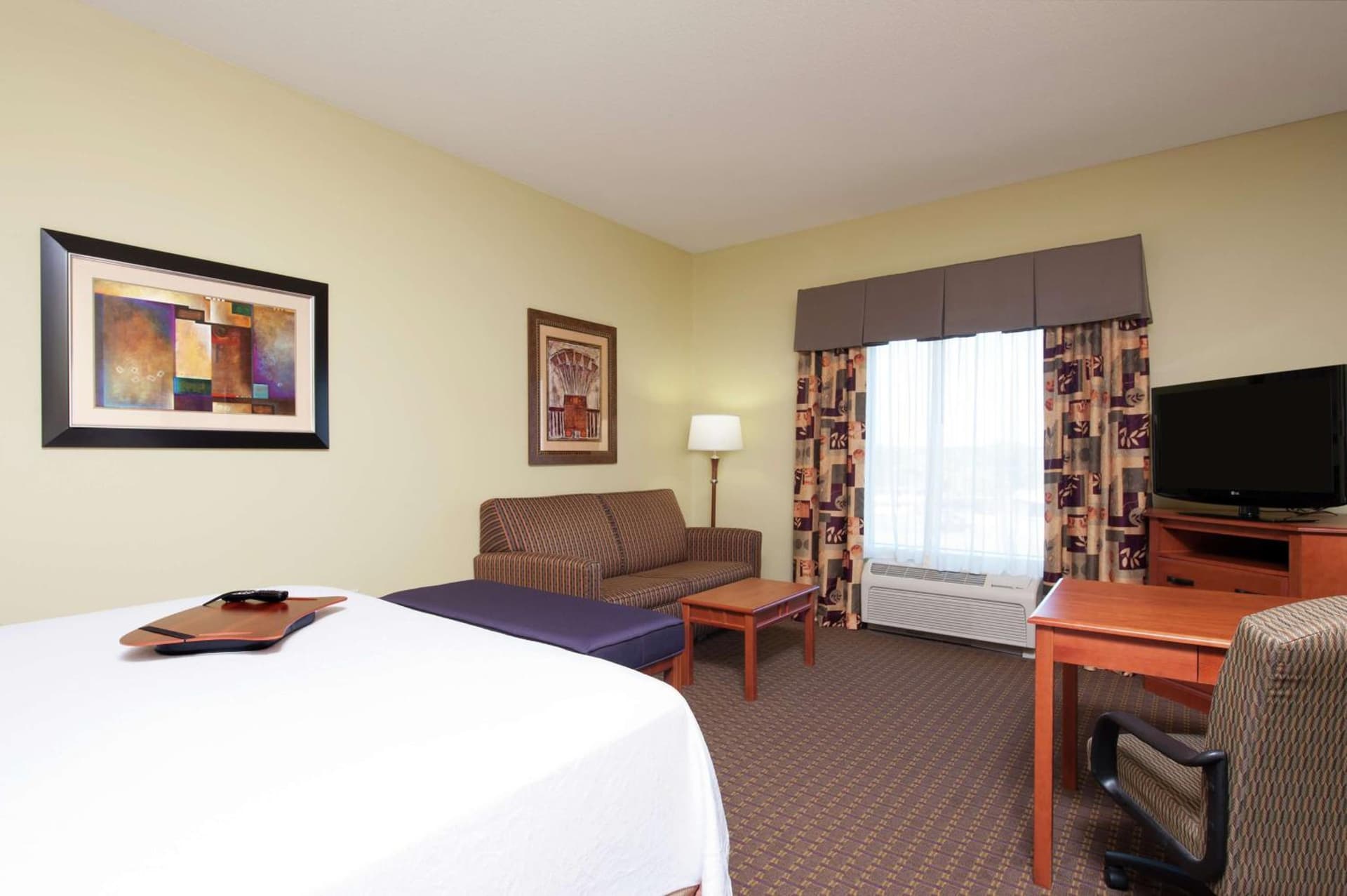 Hampton Inn & Suites Moline-Quad City Int'l Aprt gallery photo in Moline, IL — image 21