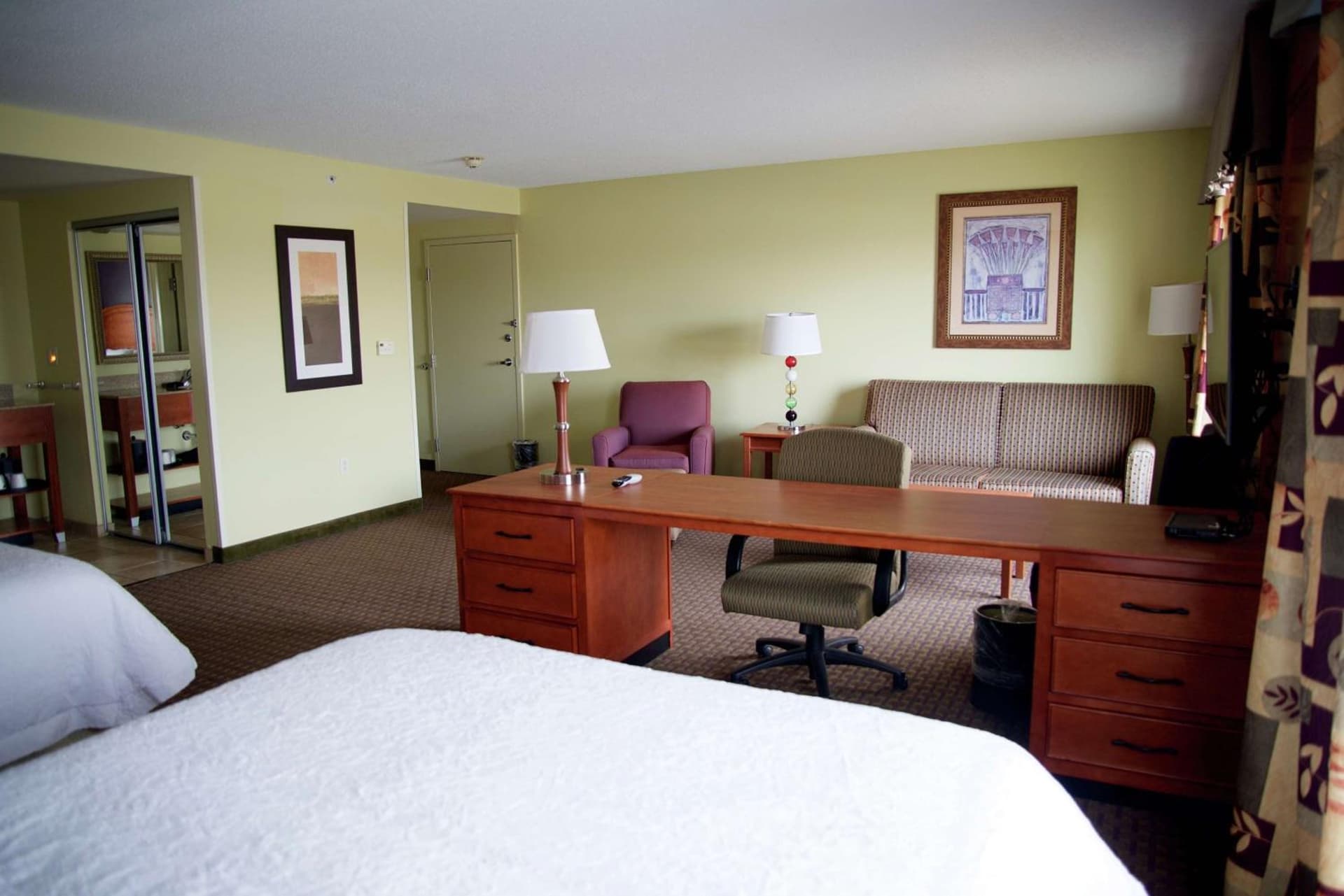Hampton Inn & Suites Moline-Quad City Int'l Aprt gallery photo in Moline, IL — image 23