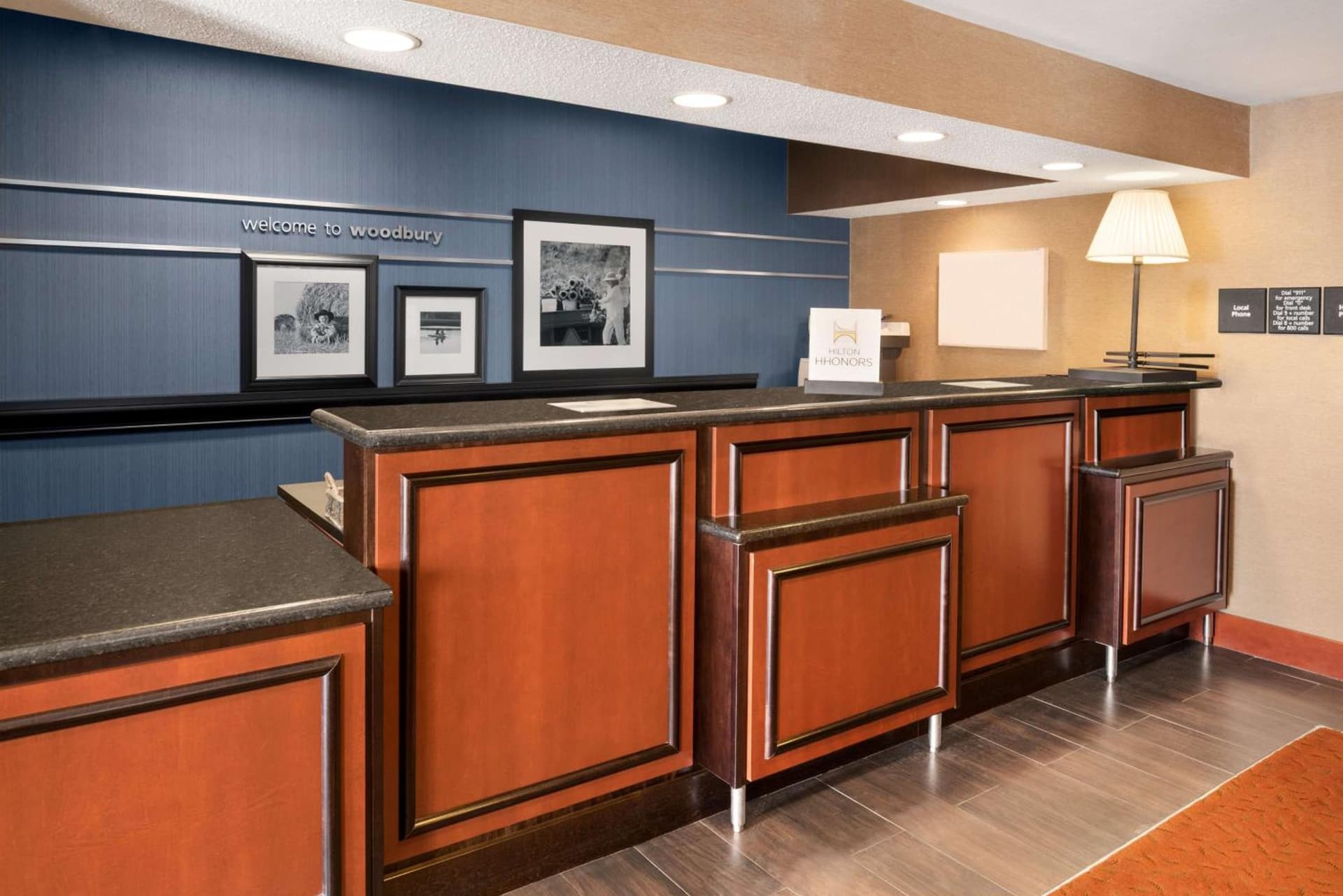 Hampton Inn Minneapolis St. Paul-Woodbury interior in Woodbury, MN — gallery photo 2