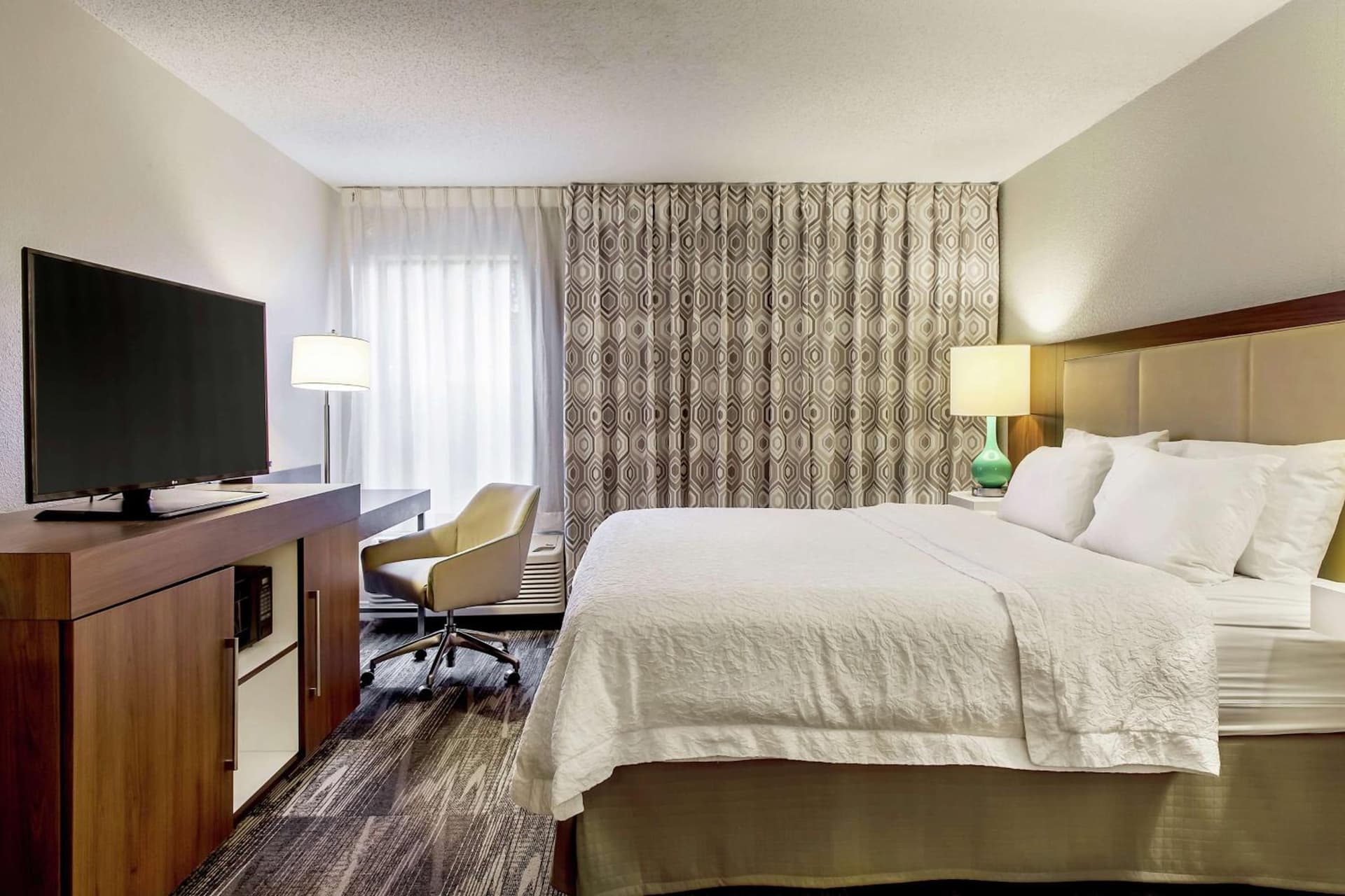 Hampton Inn Minneapolis St. Paul-Woodbury gallery photo in Woodbury, MN — image 22