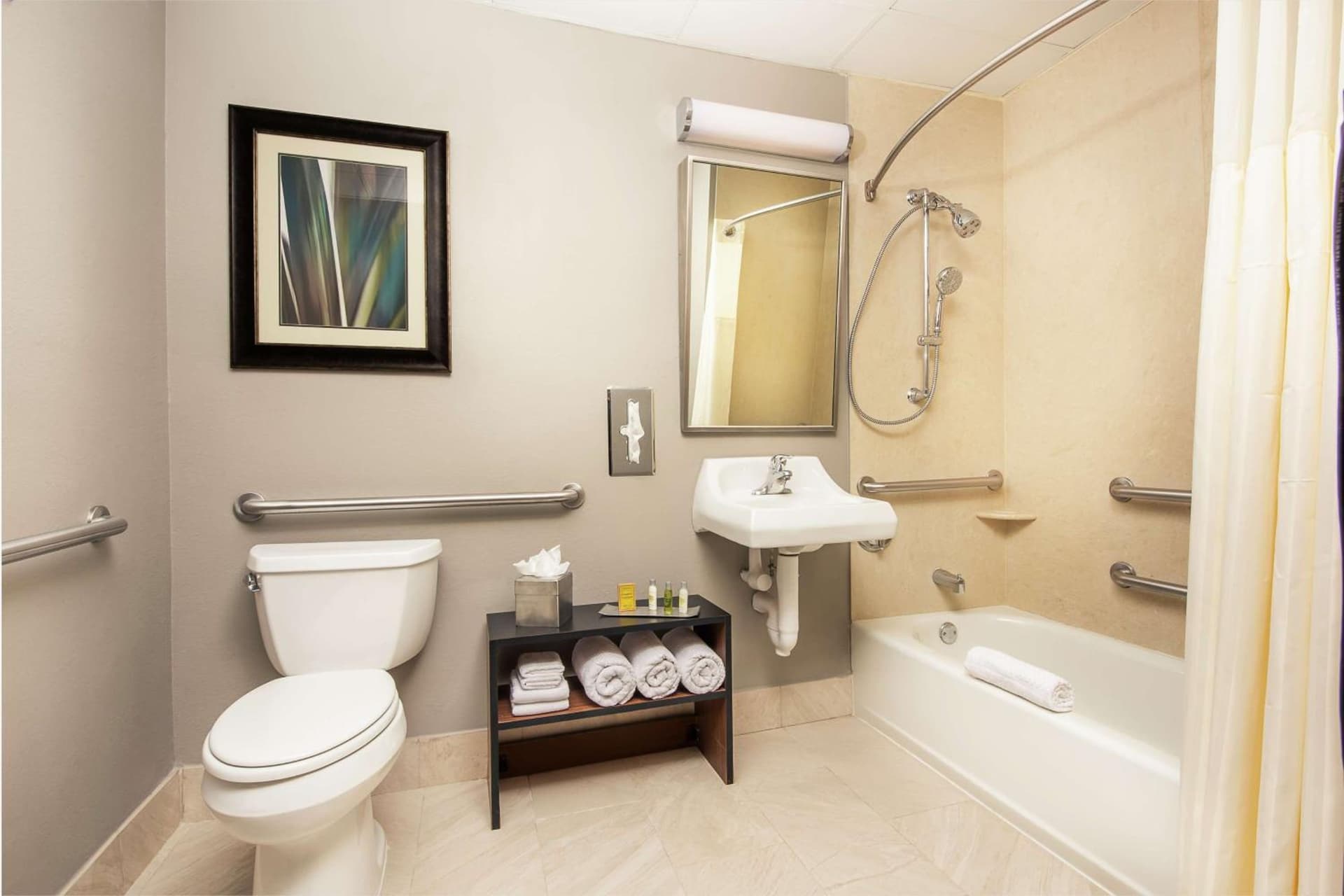 DoubleTree by Hilton Hotel West Palm Beach Airport gallery photo in West Palm Beach, FL — image 25
