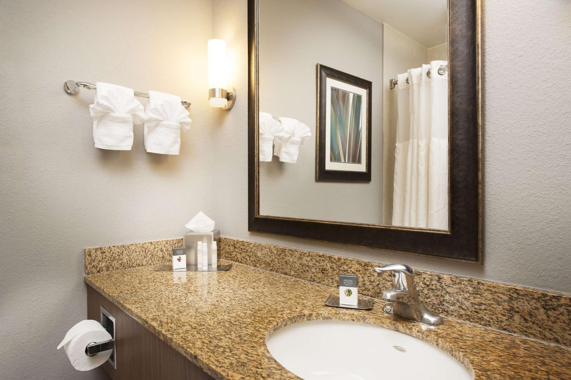 DoubleTree by Hilton Hotel West Palm Beach Airport gallery photo in West Palm Beach, FL — image 20
