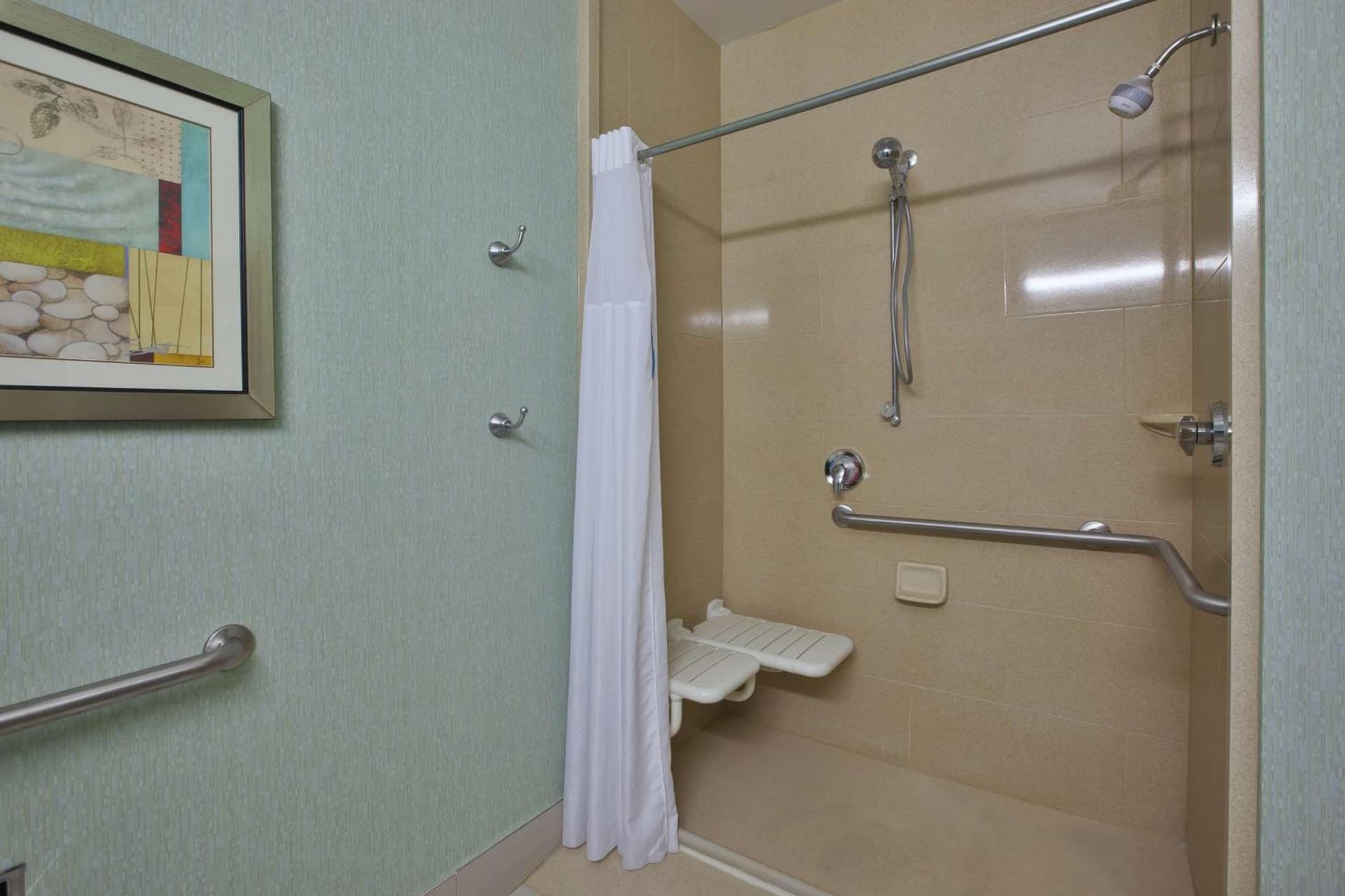 Irísh Lodge South Bend property views in South Bend, IN — gallery photo 3