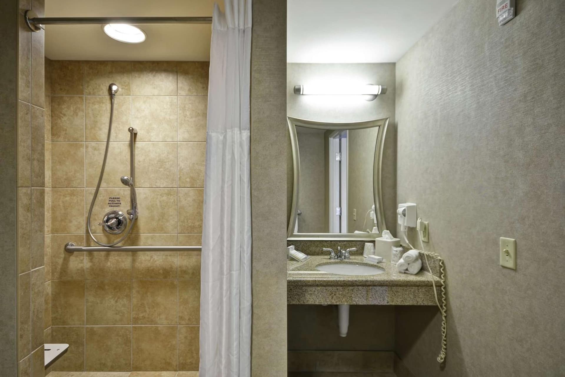 Hilton Garden Inn Toledo / Perrysburg gallery photo in Perrysburg, OH — image 27