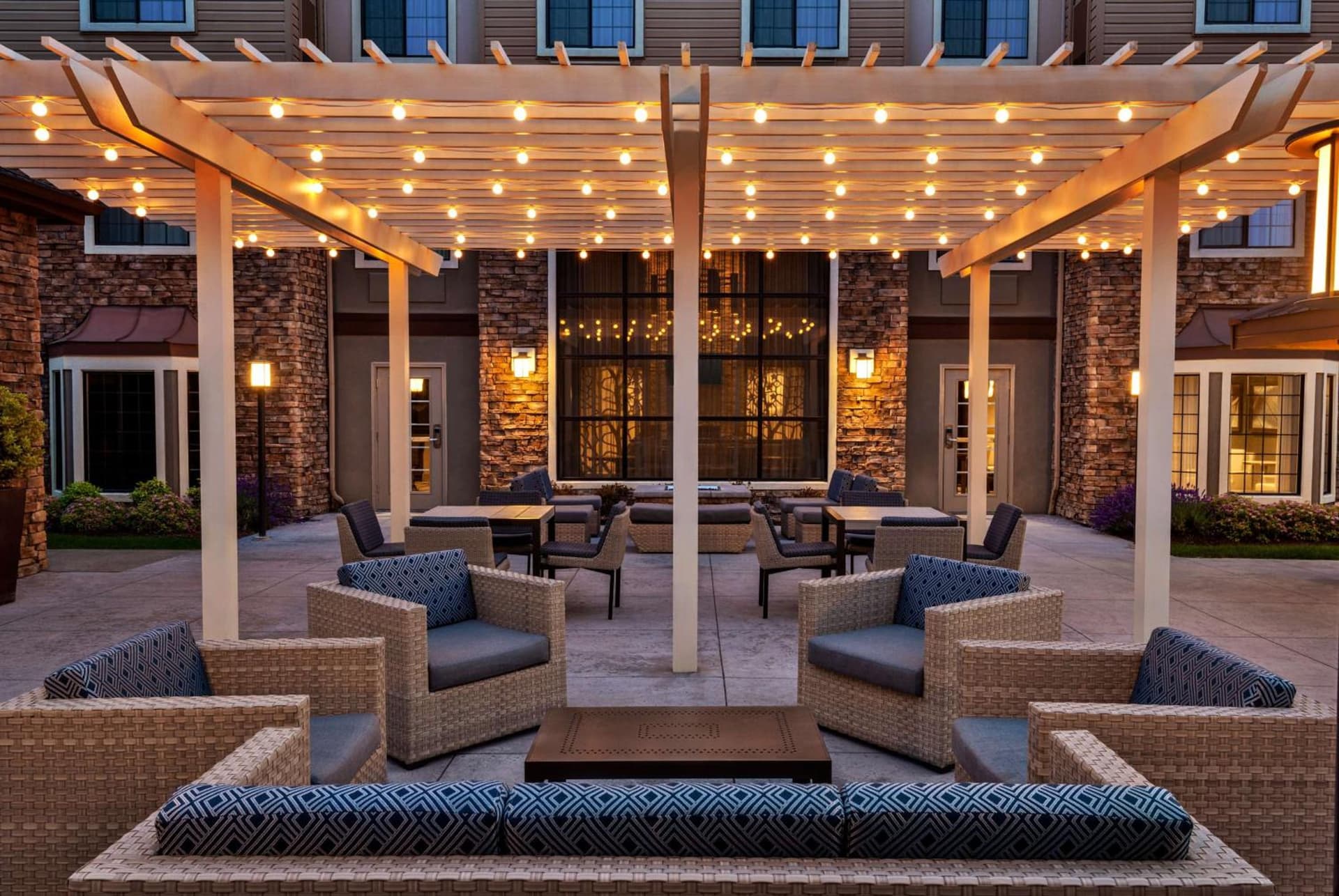 Homewood Suites by Hilton Portland Airport gallery photo in Portland, OR — image 25