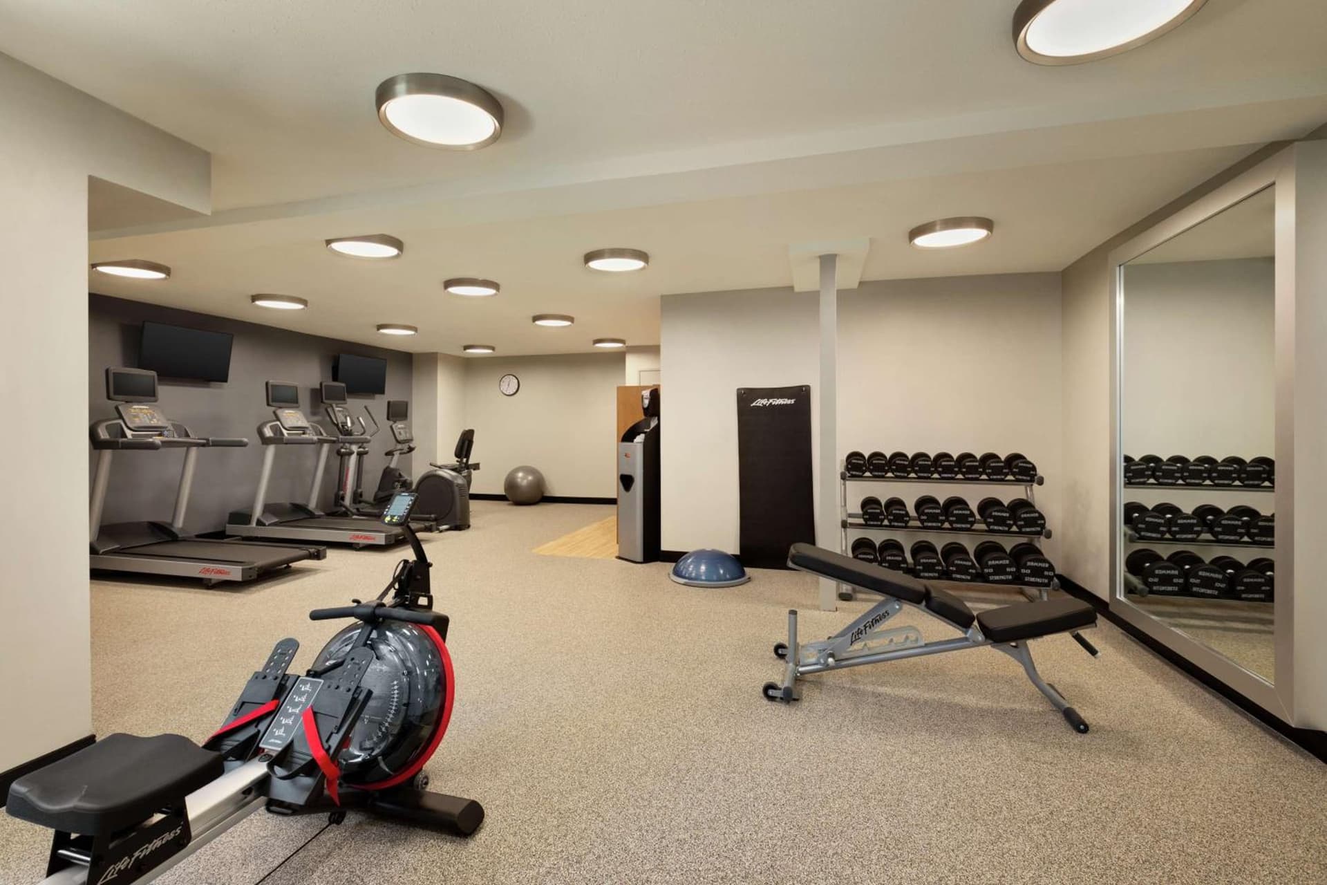 Homewood Suites by Hilton Portland Airport gallery photo in Portland, OR — image 13