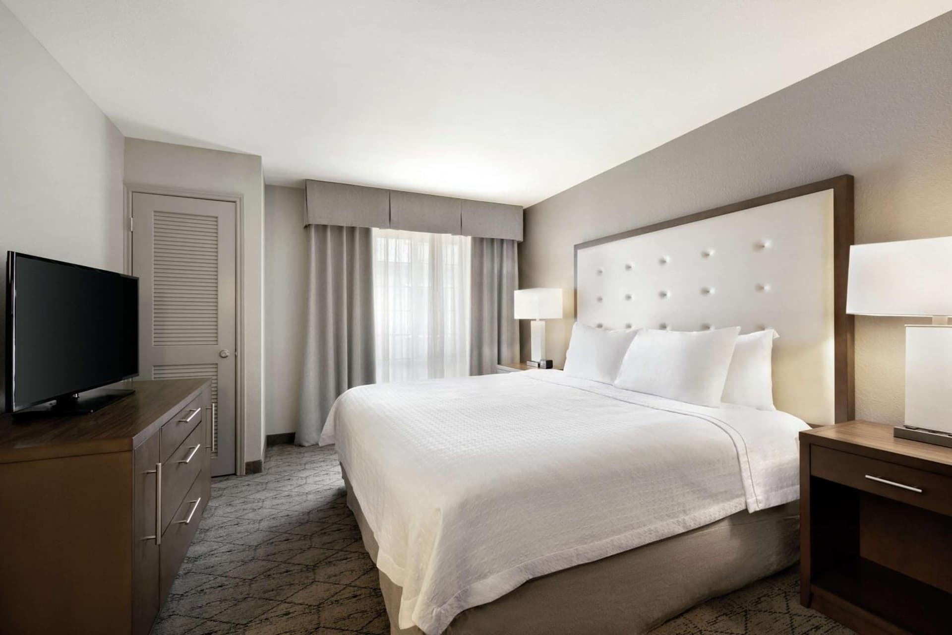Homewood Suites by Hilton Portland Airport gallery photo in Portland, OR — image 32