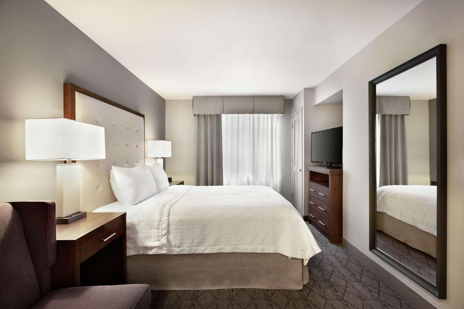 Homewood Suites by Hilton Portland Airport gallery photo in Portland, OR — image 4