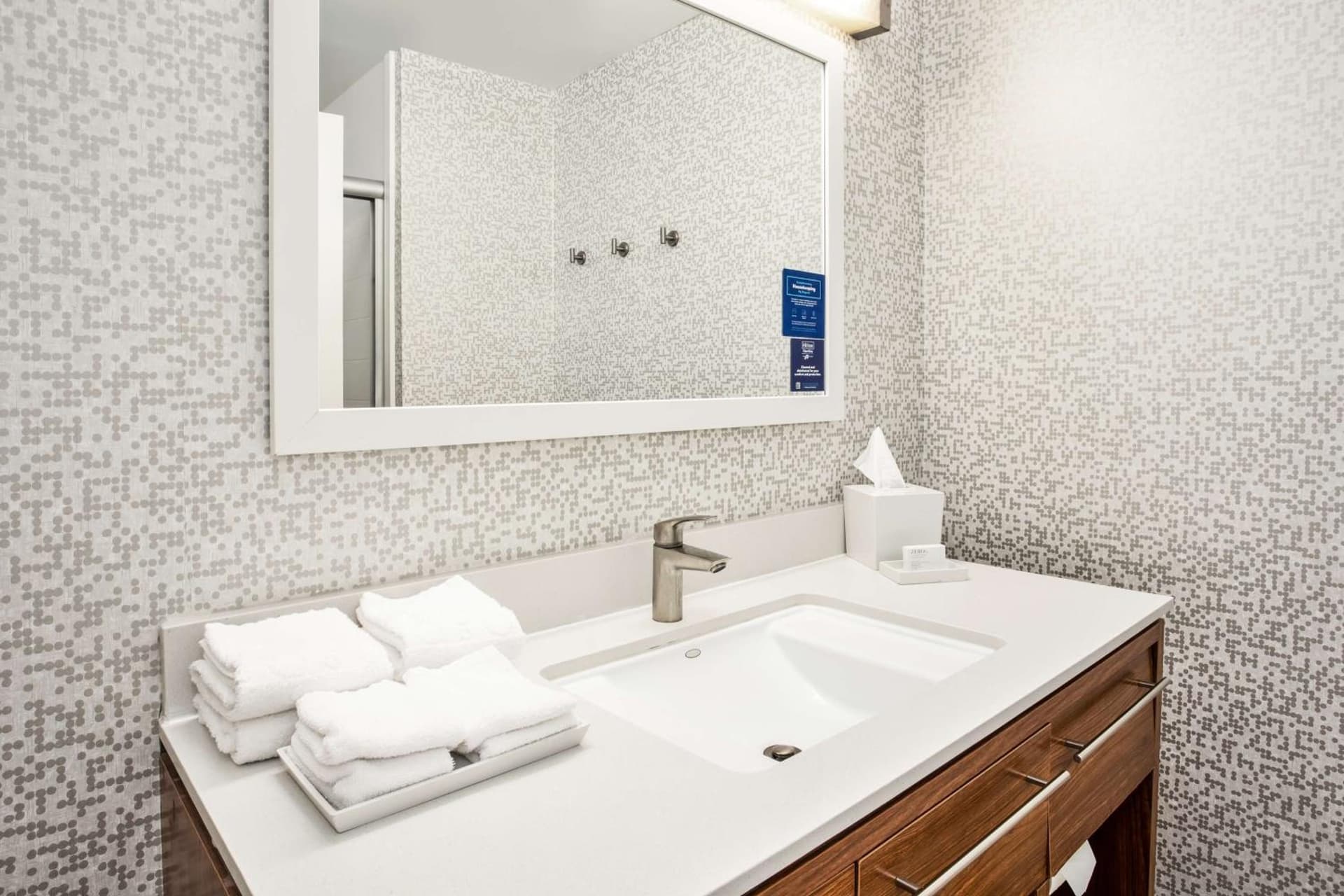 Home2 Suites by Hilton San Antonio Downtown - Riverwalk, TX interior in San Antonio, TX — gallery photo 2