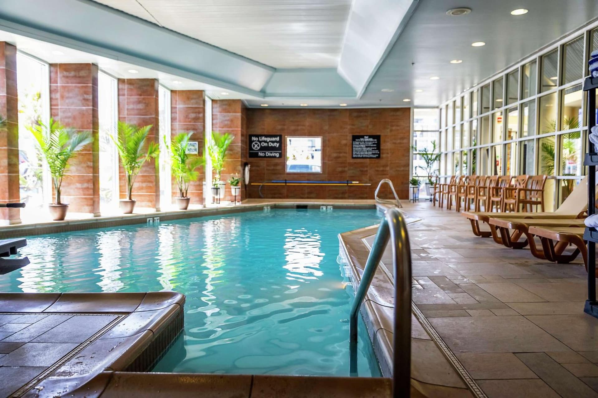 Hampton Inn Virginia Beach Oceanfront North gallery photo in Virginia Beach, VA — image 51