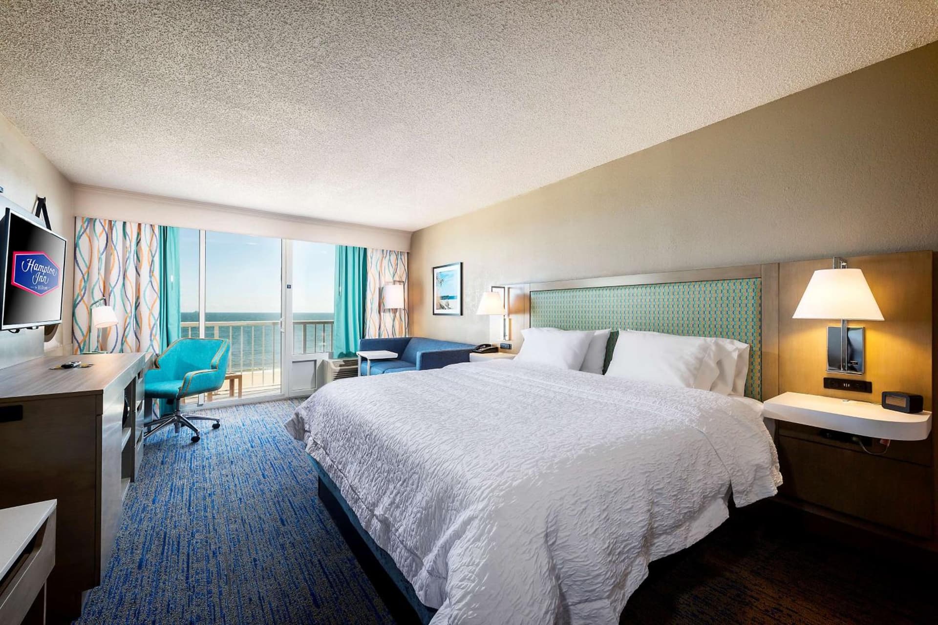 Hampton Inn Virginia Beach Oceanfront North interior in Virginia Beach, VA — gallery photo 2