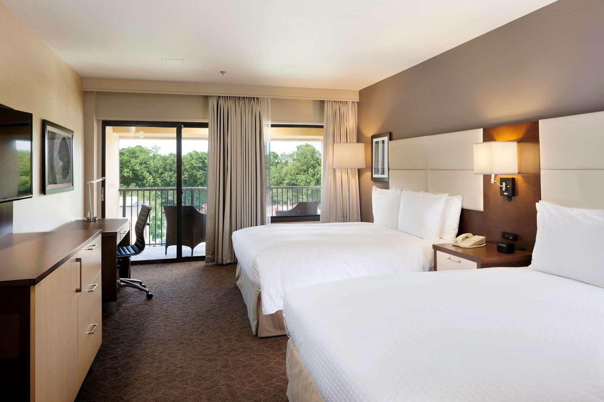 Doubletree by Hilton Hotel Williamsburg interior in Williamsburg, VA — gallery photo 2