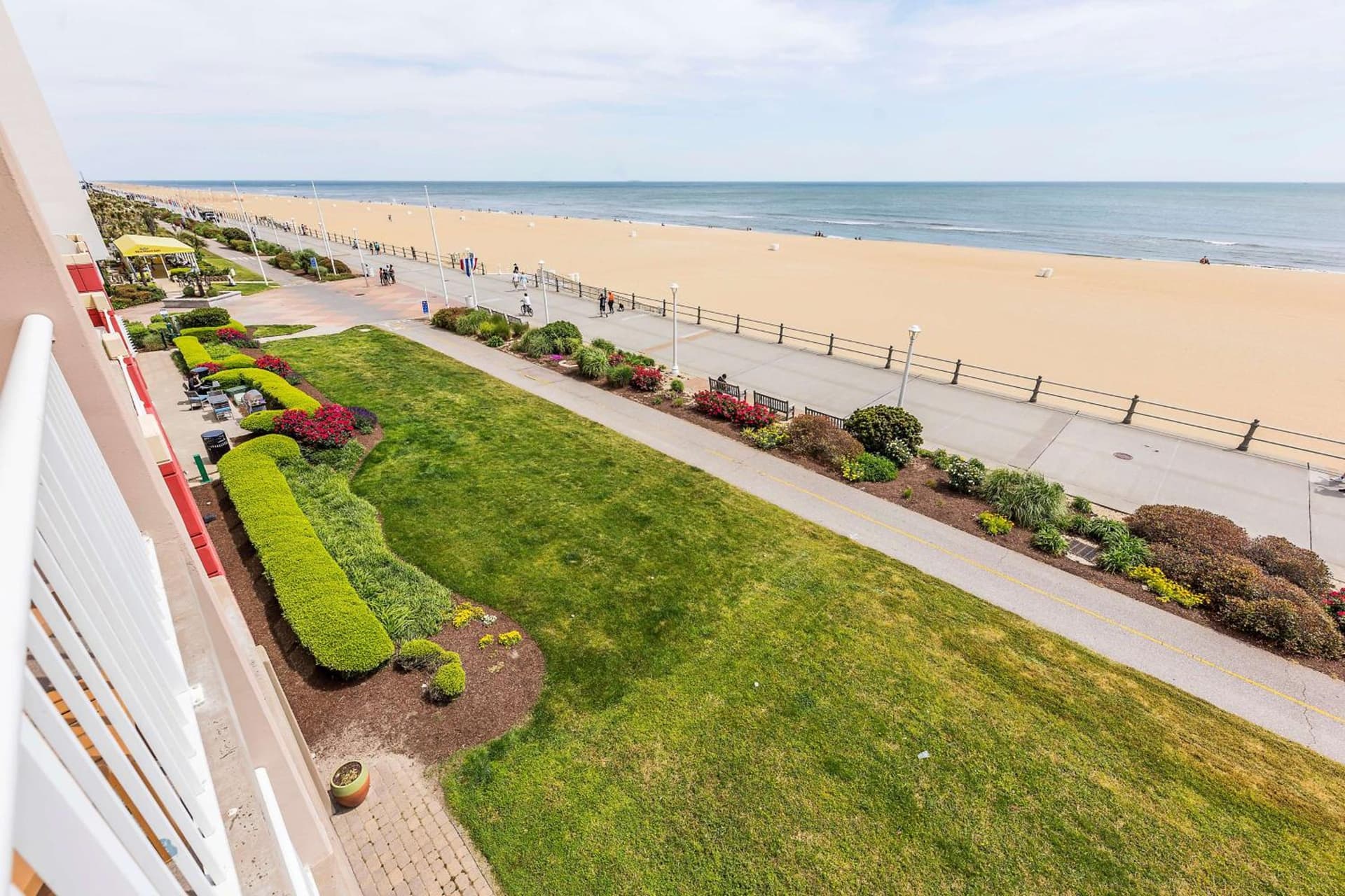 Hampton Inn Virginia Beach Oceanfront North gallery photo in Virginia Beach, VA — image 44