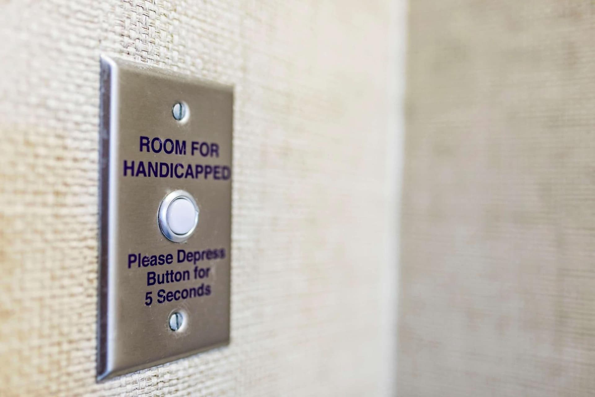 Hampton Inn Virginia Beach Oceanfront North gallery photo in Virginia Beach, VA — image 31