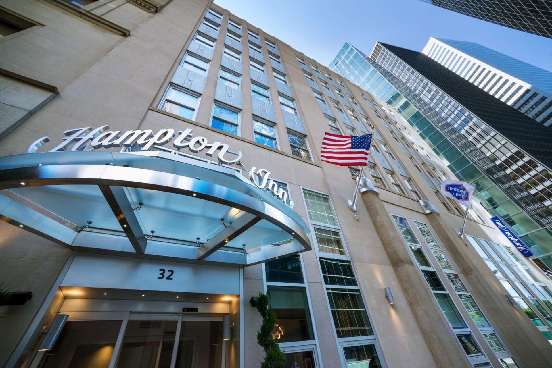 Hampton Inn Manhattan/Downtown- Financial District interior in New York, NY — gallery photo 2