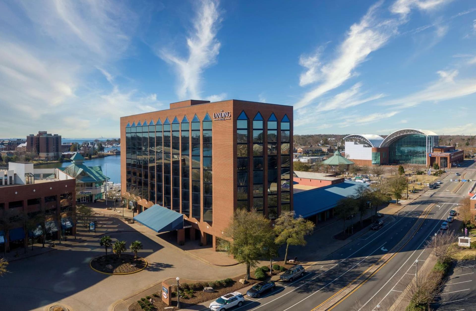 The Landing at Hampton Marina, Tapestry Collection by Hilton featured exterior or lobby in Hampton, VA — similar hotel