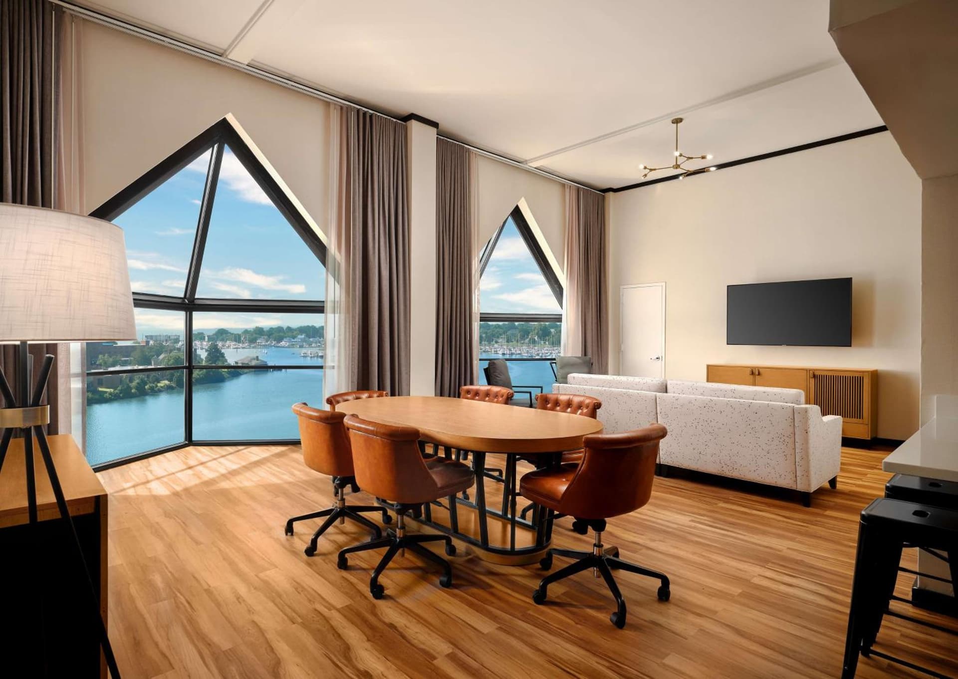 The Landing at Hampton Marina, Tapestry Collection by Hilton property views in Hampton, VA — gallery photo 3