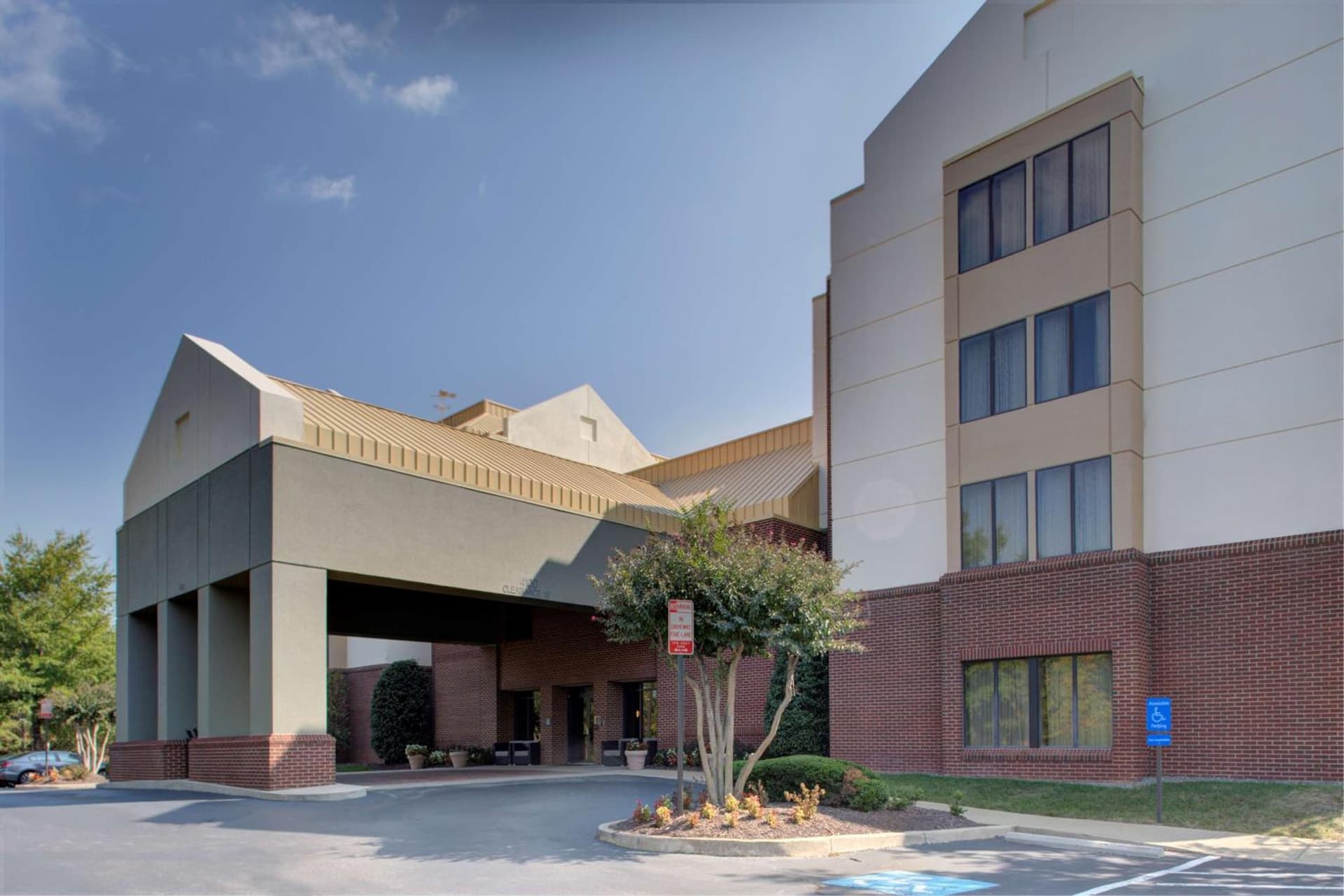 Homewood Suites by Hilton Richmond - West End / Innsbrook featured exterior or lobby in Broad Meadows, VA — similar hotel