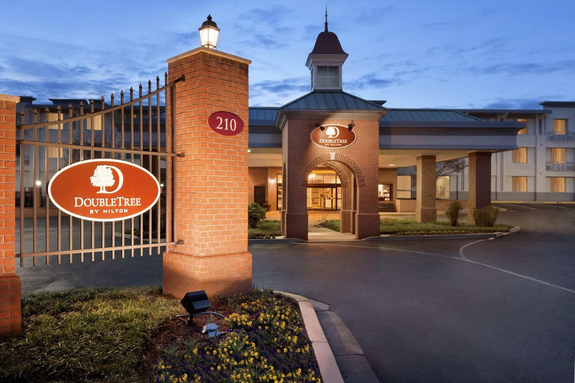 DoubleTree by Hilton Hotel Annapolis featured exterior or lobby in Annapolis, MD — similar hotel