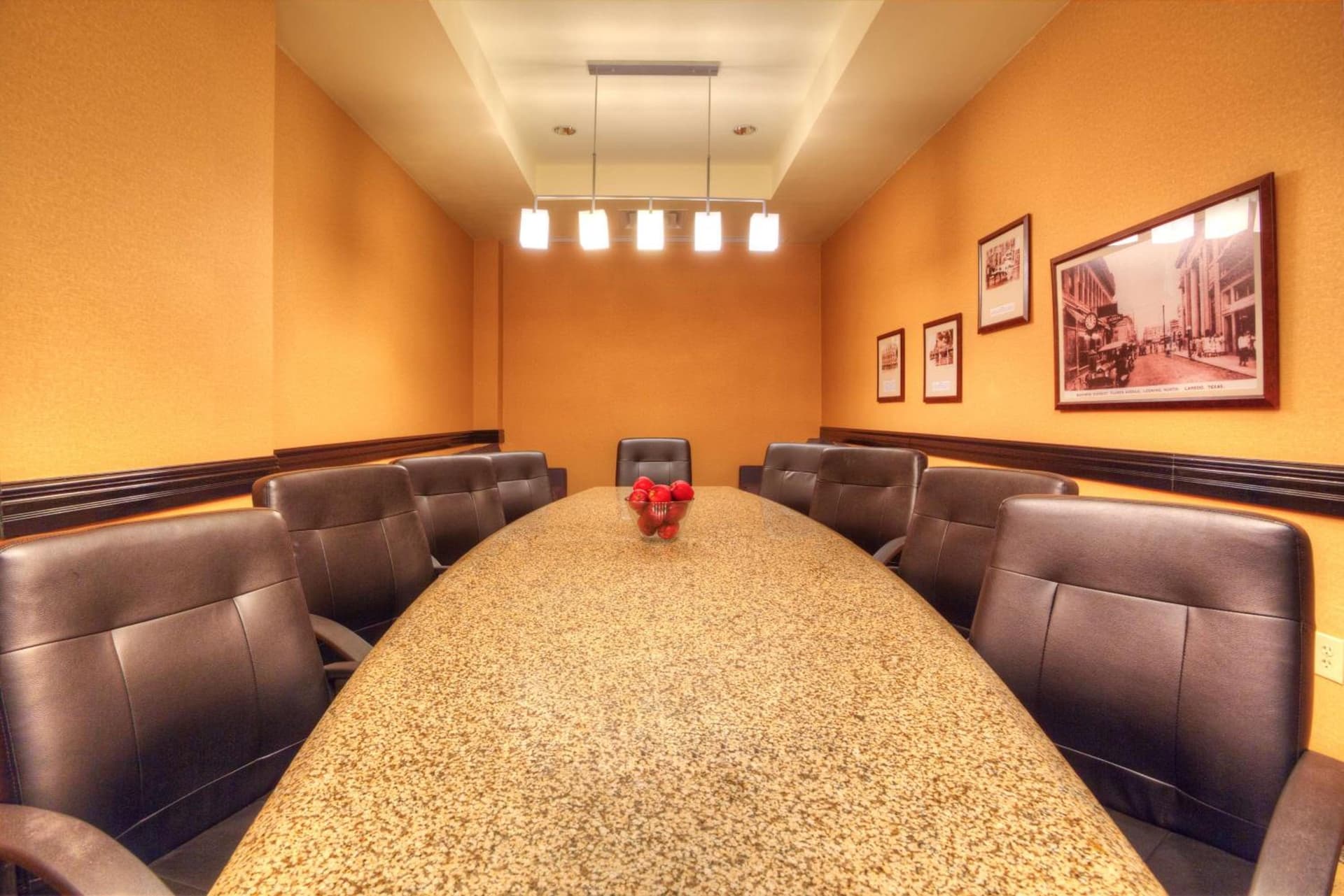Embassy Suites by Hilton Laredo gallery photo in Laredo, TX — image 21
