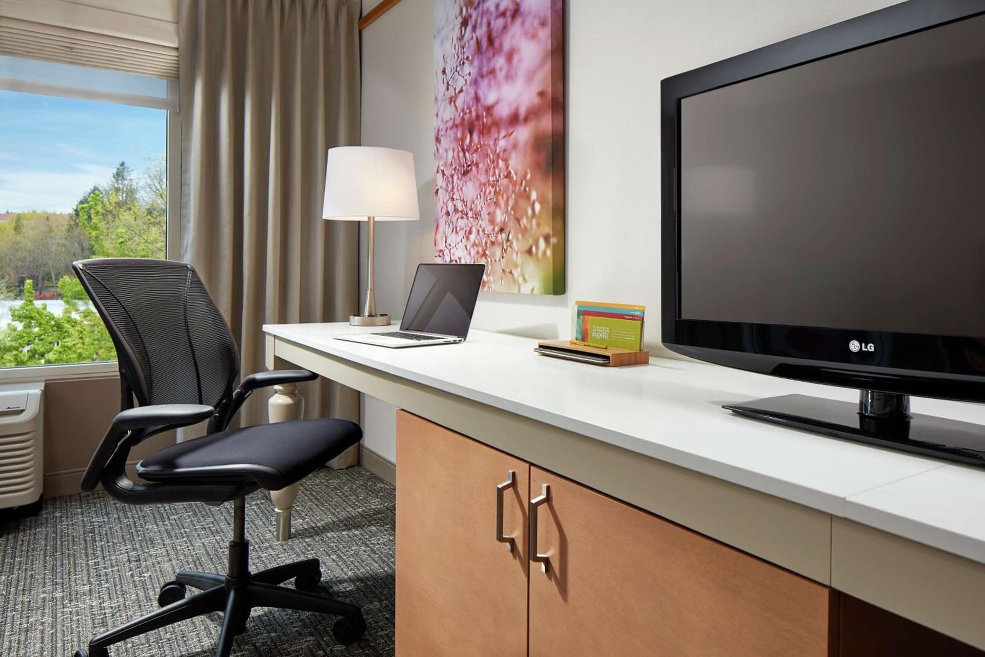 Hilton Garden Inn Portland Lake Oswego gallery photo in Lake Oswego, OR — image 12
