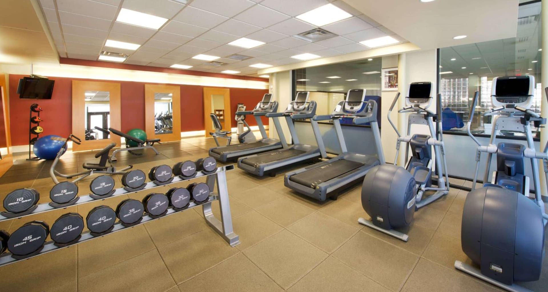 Embassy Suites by Hilton Detroit - Livonia/Novi gallery photo in Livonia, MI — image 32