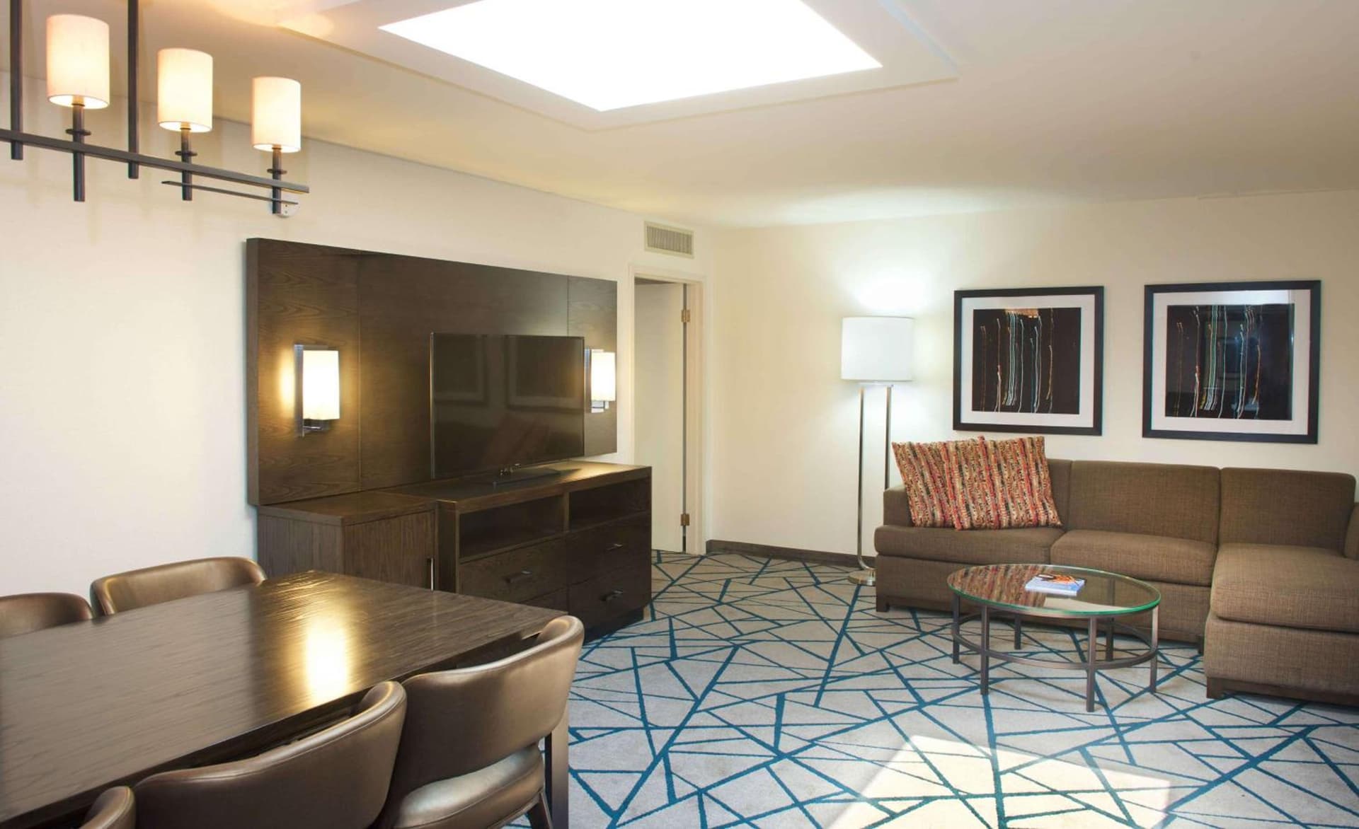 Embassy Suites by Hilton Detroit - Livonia/Novi gallery photo in Livonia, MI — image 8