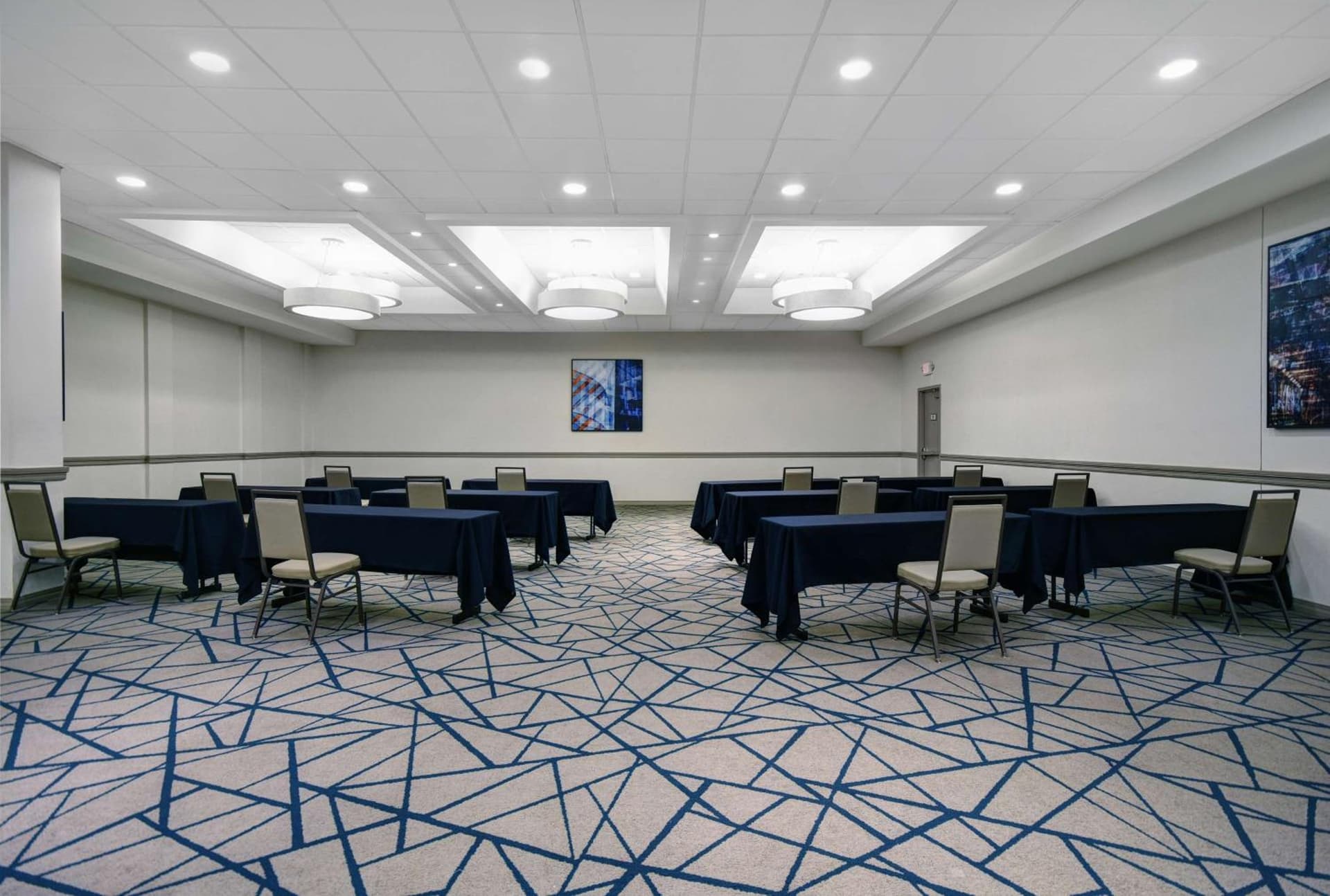 Embassy Suites by Hilton Detroit - Livonia/Novi gallery photo in Livonia, MI — image 4