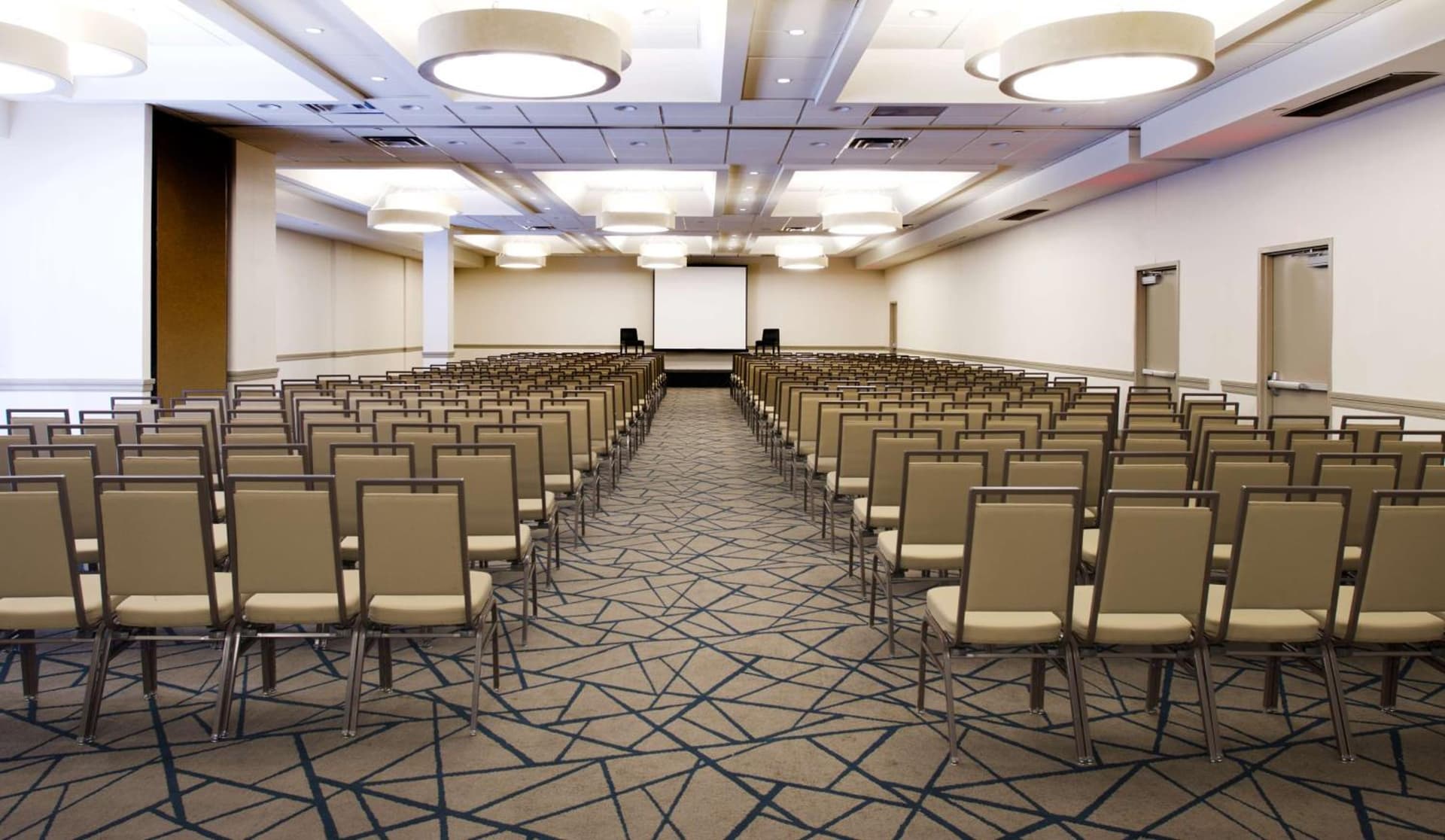 Embassy Suites by Hilton Detroit - Livonia/Novi gallery photo in Livonia, MI — image 34