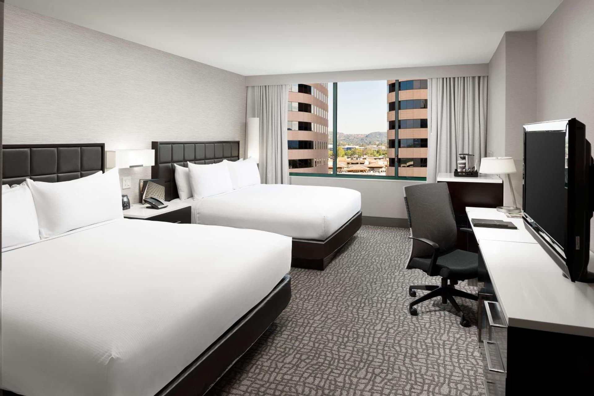Hilton Woodland Hills/ Los Angeles gallery photo in Woodland Hills, CA — image 13